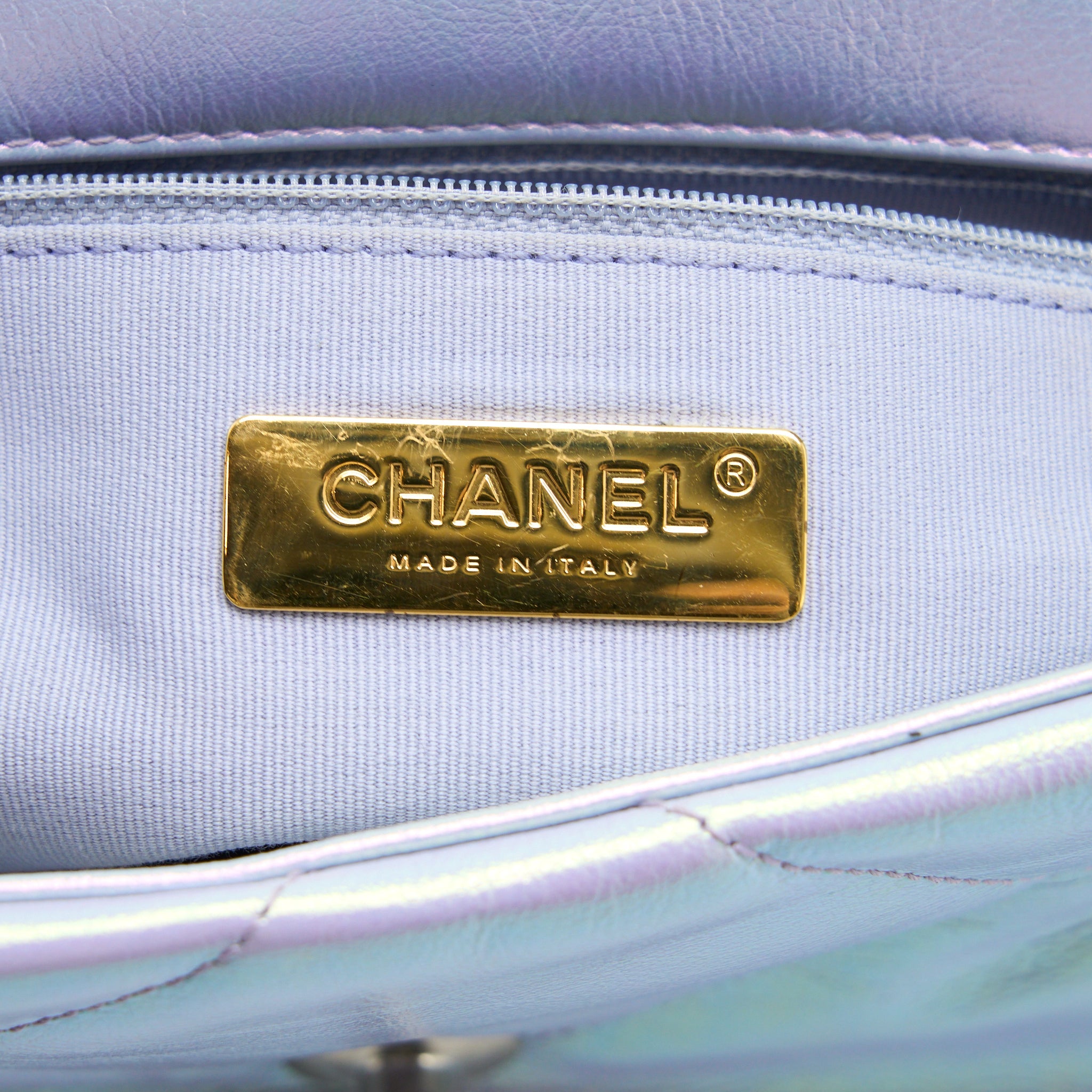 CHANEL SMALL 19 BAG GOATSKIN IRIDESCENT PURPLE MULTICOLOUR HARDWARE (MICROCHIP)
