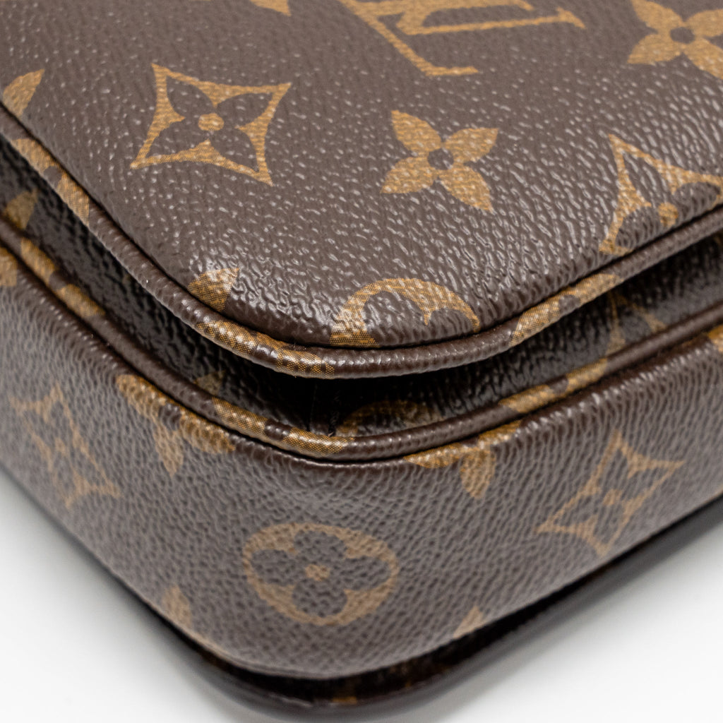 LOUIS VUITTON POCHETTE METIS MONOGRAM CANVAS GHW