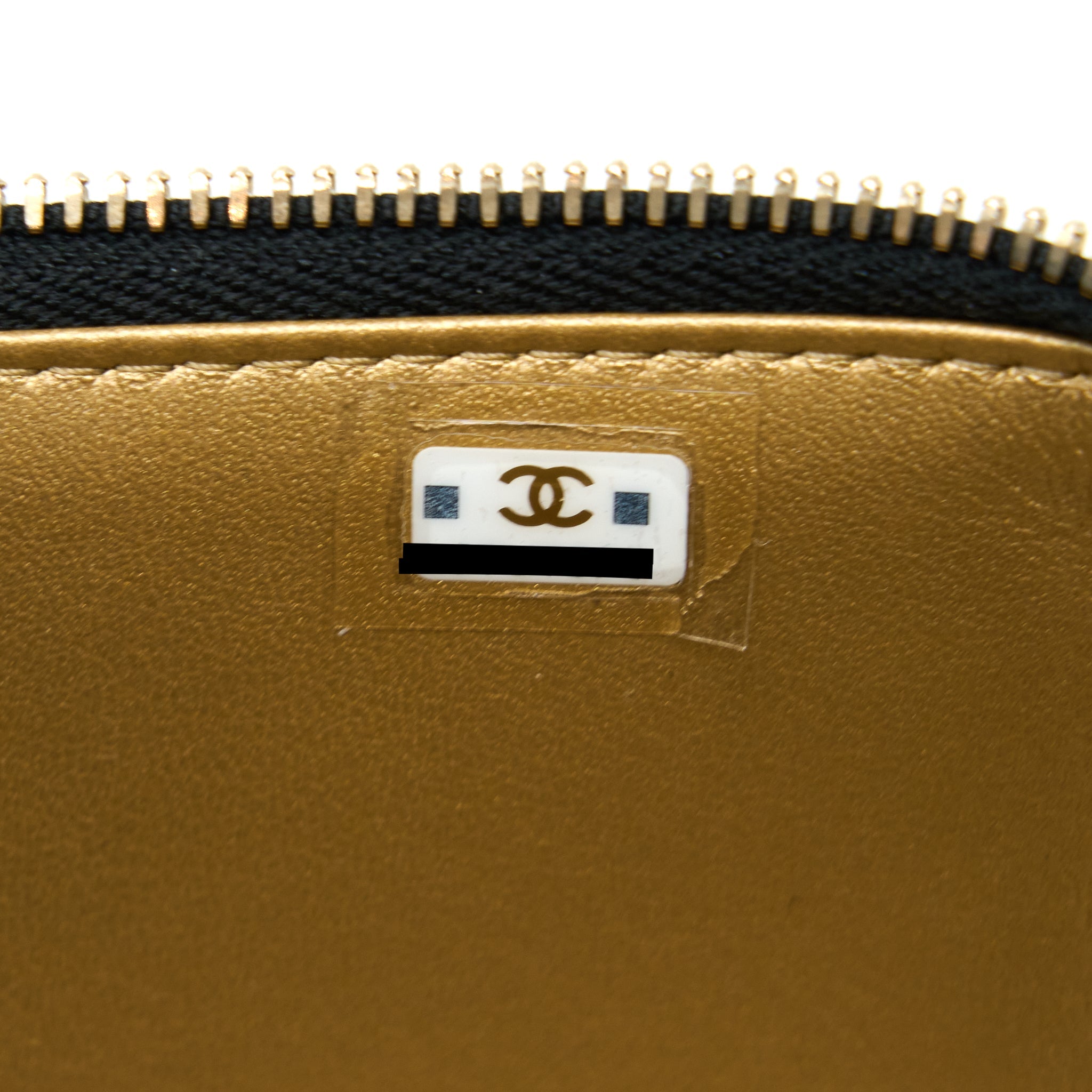 CHANEL 22A PEARL CRUSH LONG VANITY WITH CHAIN LAMBSKIN BLACK GHW
