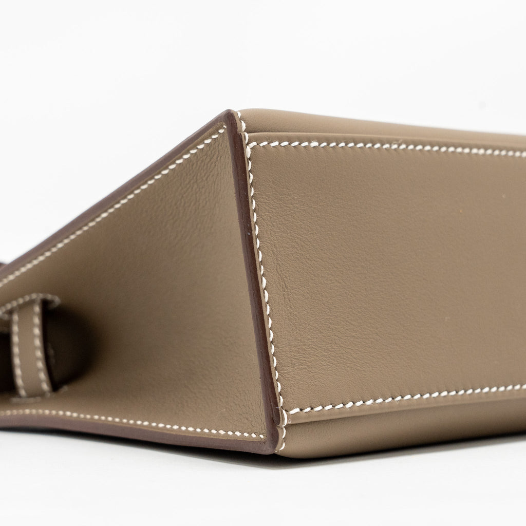 HERMES KELLY POCHETTE SWIFT ETOUPE GHW