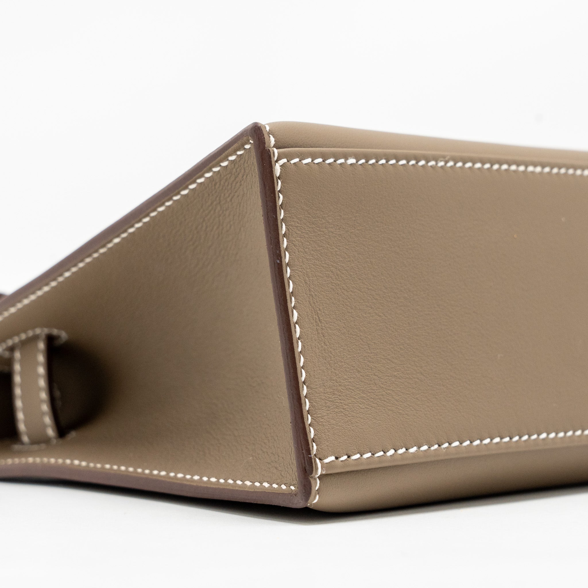 HERMES KELLY POCHETTE SWIFT ETOUPE GHW