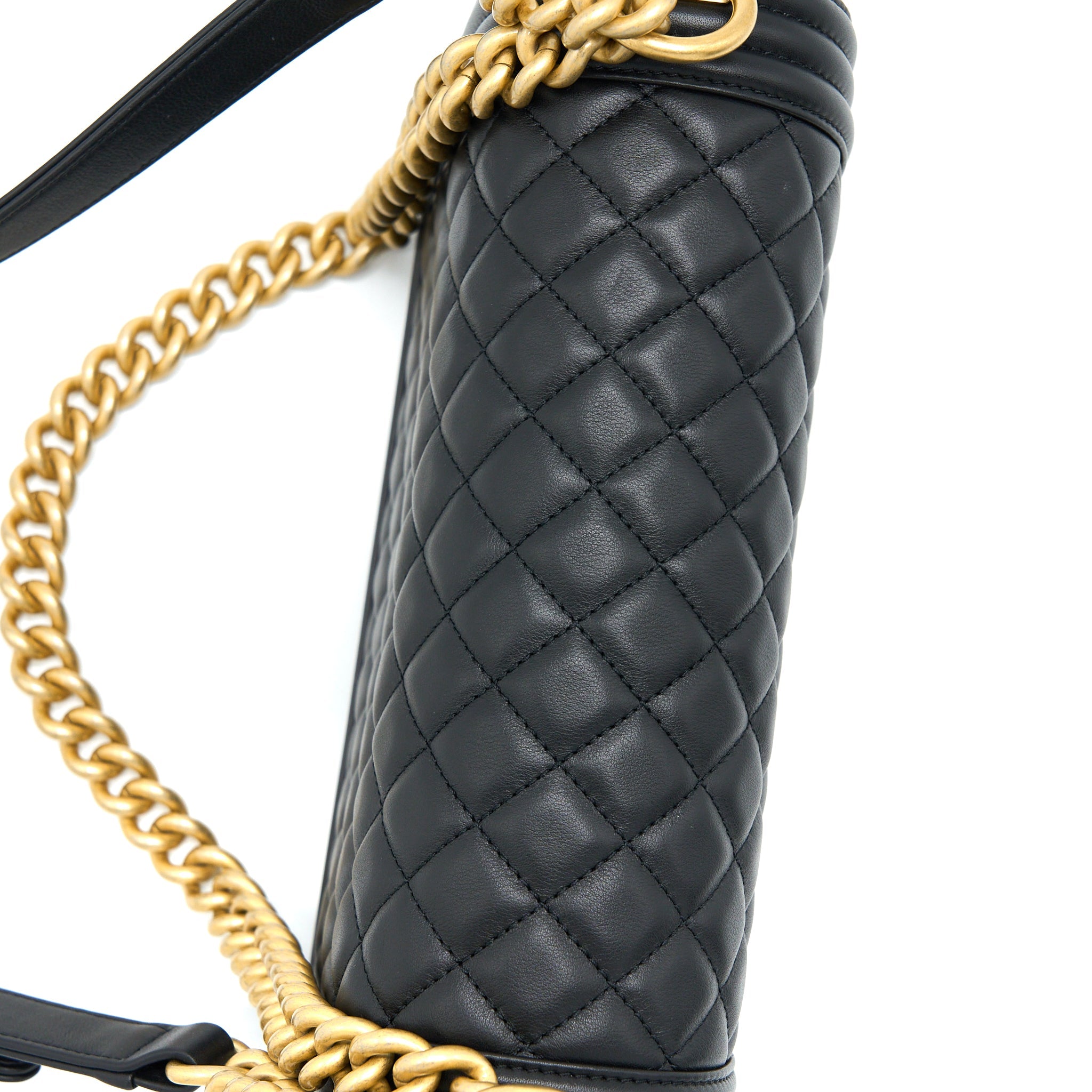 CHANEL MEDIUM BOY BAG CALFSKIN BLACK GHW (MICROCHIP)