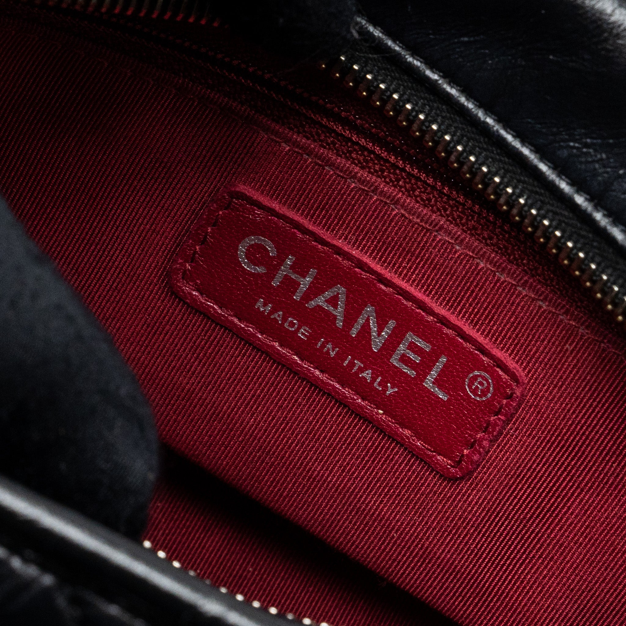 CHANEL CHEVRON SMALL GABRIELLE HOBO BAG CALFSKIN BLACK MULTICOLOR HARDWARE