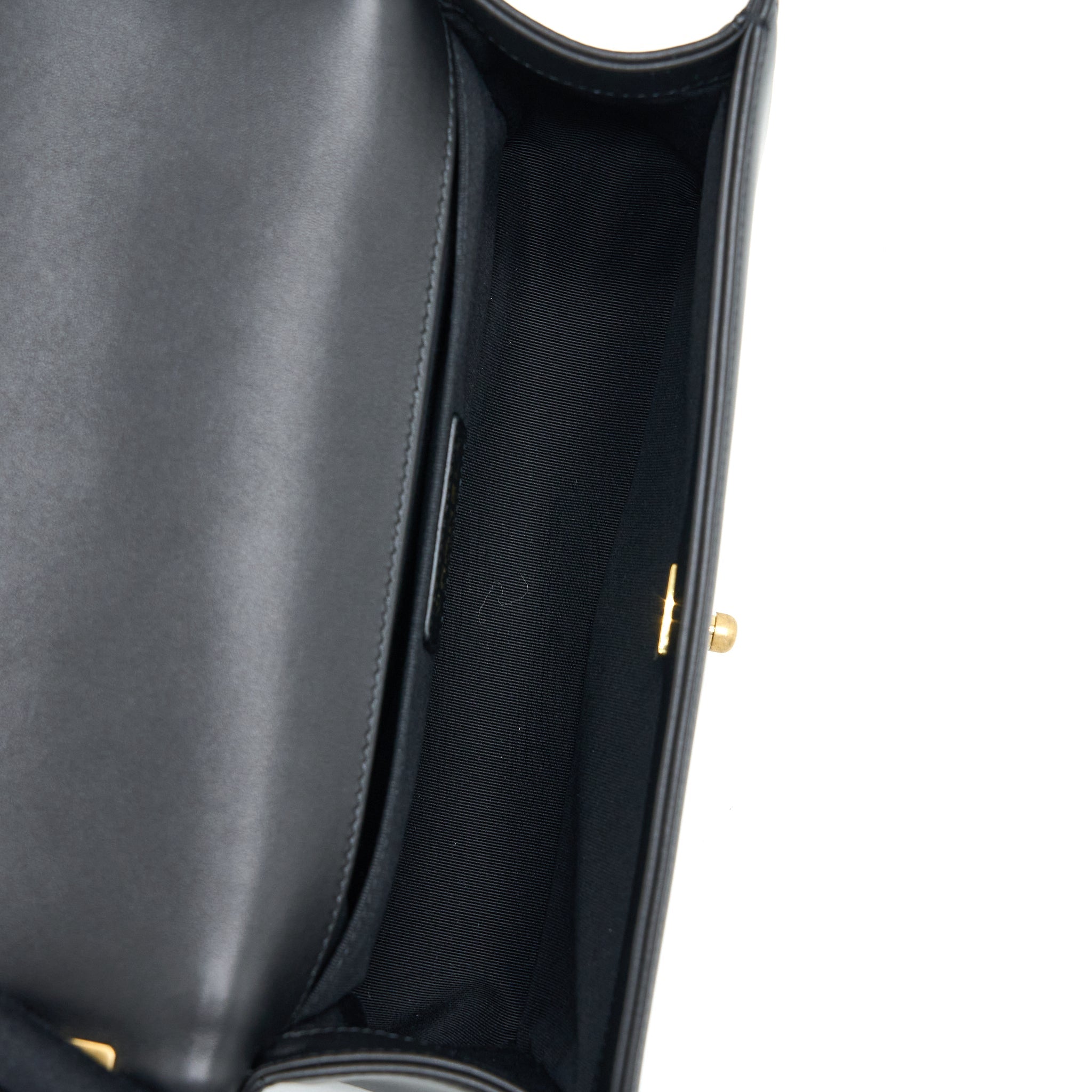CHANEL MEDIUM BOY BAG CALFSKIN BLACK GHW (MICROCHIP)