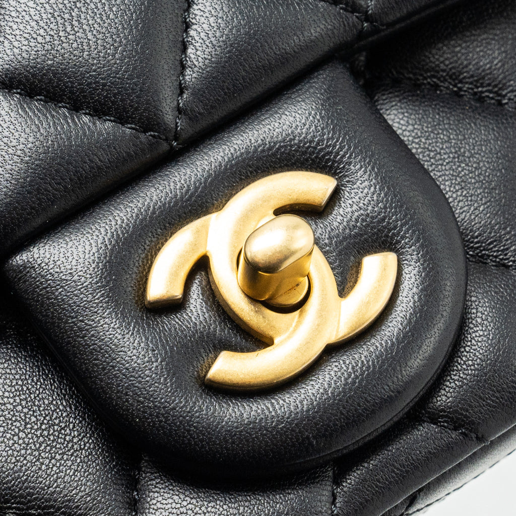 CHANEL CAMELLIA ADJUSTABLE CHAIN MINI SQUARE FLAP BAG LAMBSKIN BLACK GHW (MICROCHIP)