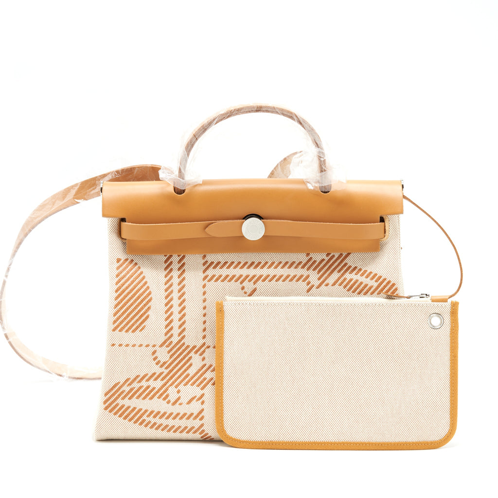 HERMES HERBAG ZIP 31 TOILE H EN RELIEF BRIDES SABLE/ECRU-BEIGE/NAT SABLE
