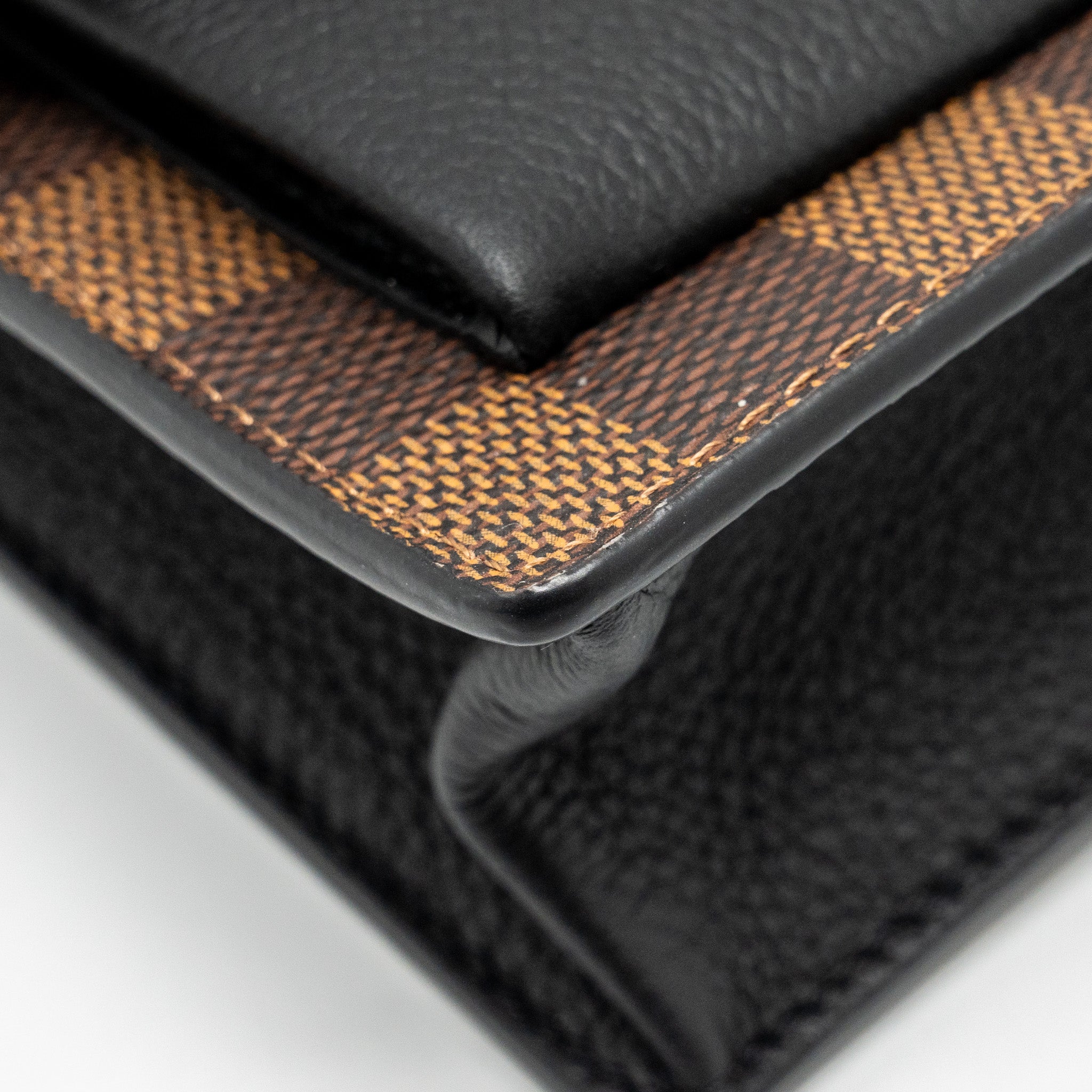 LOUIS VUITTON VAVIN CHAIN WALLET DAMIER EBENE CANVAS GHW