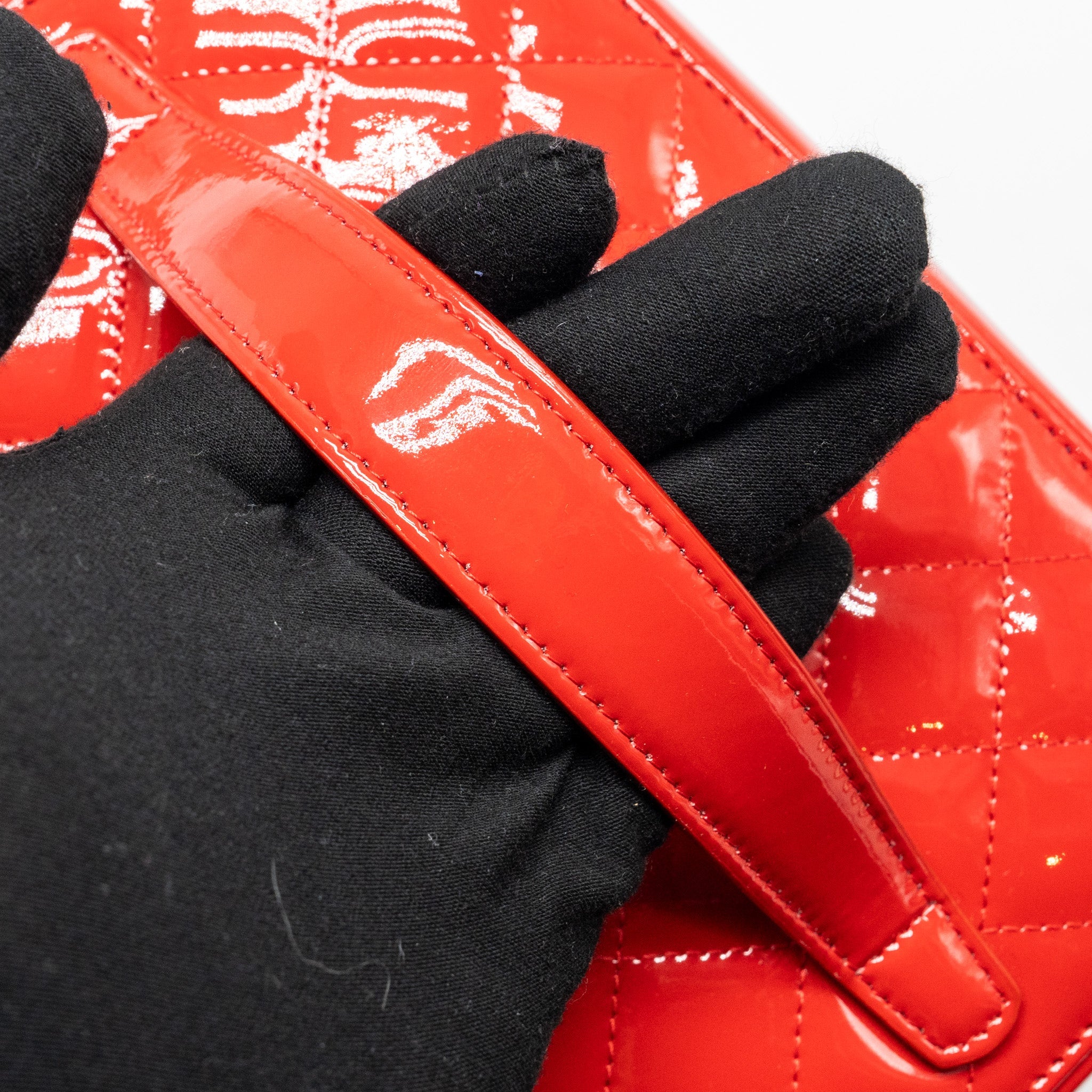CHANEL LARGE VANITY POUCH PATENT RED GHW