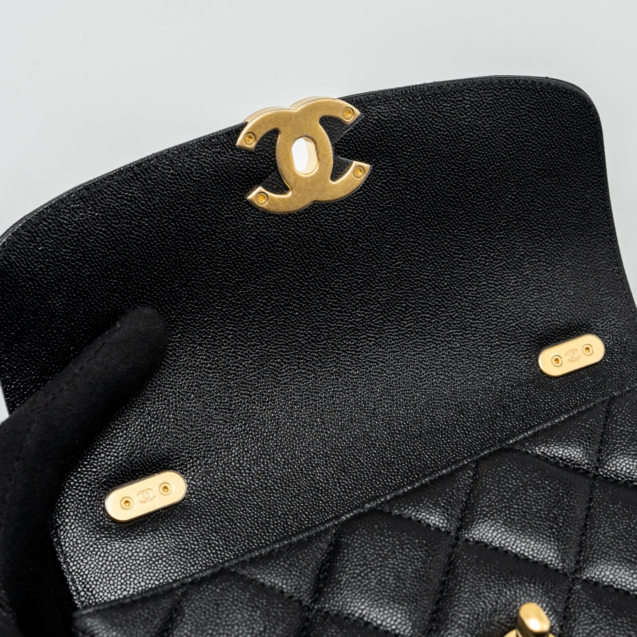 CHANEL 23P QUILTED FLAP BAG WITH GIANT CHAIN CAVIAR BLACK BRUSHED GHW (MICROCHIP)