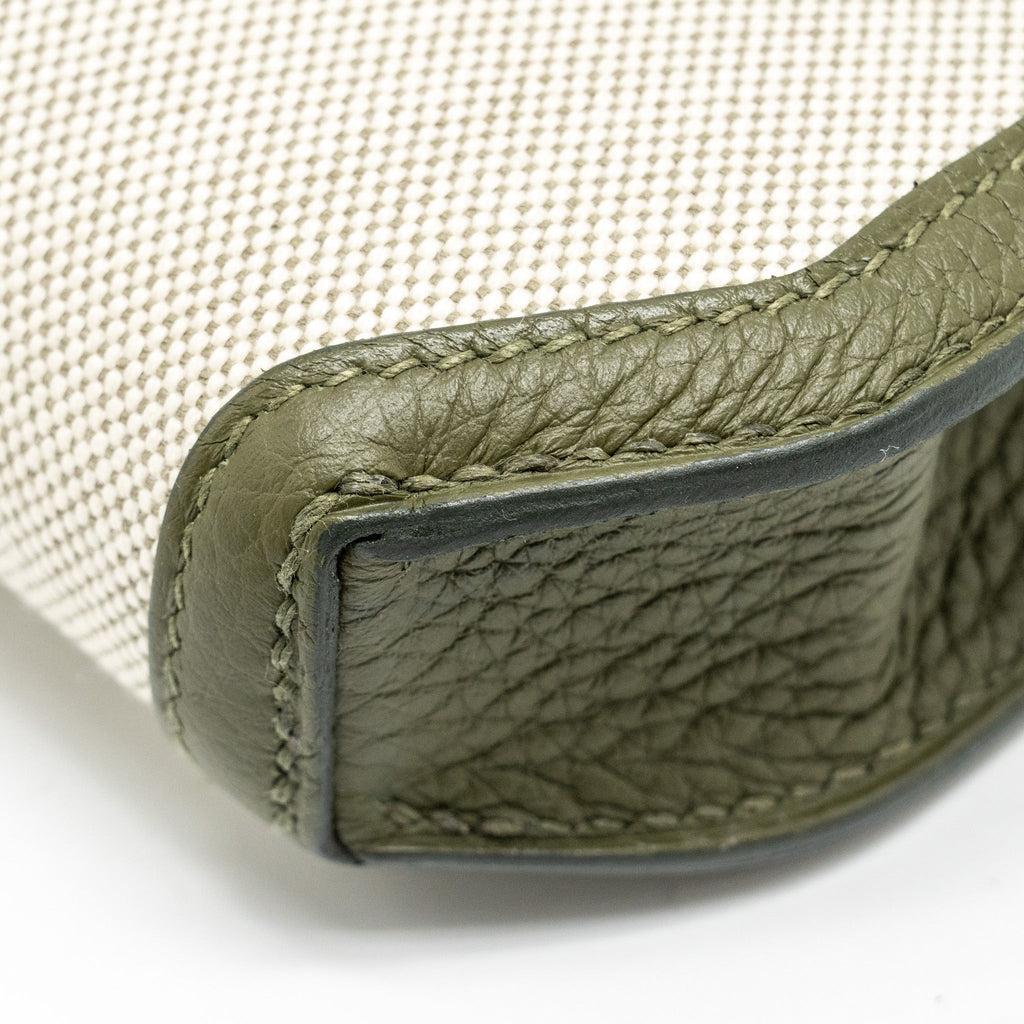 HERMES POCHETTE KELLY DEPECHES 25 CANVAS / TOGO ECRU BEIGE / VERT OLIVE GHW