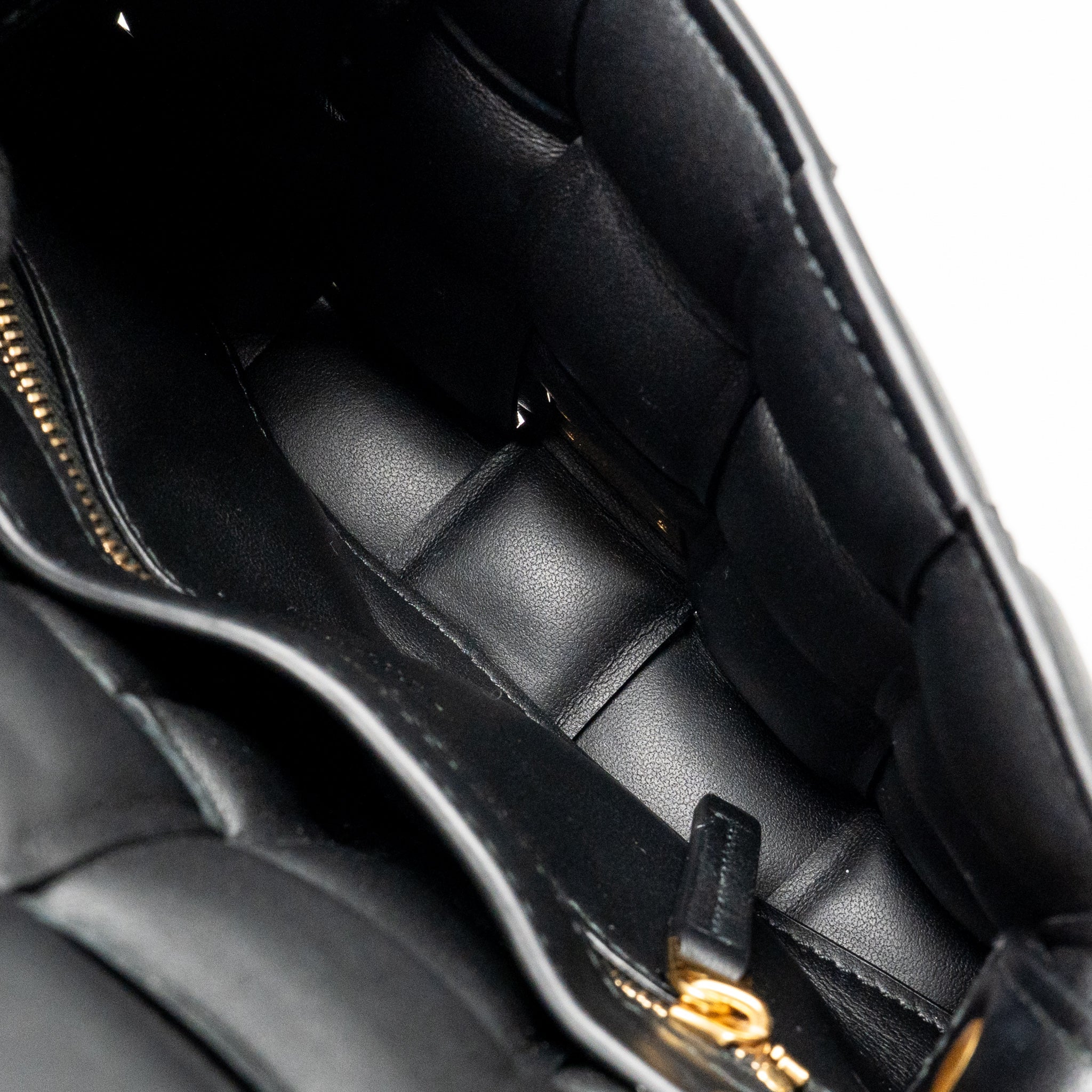 BOTTEGA VENETA SMALL PADDED CASSETTE BAG LAMBSKIN BLACK GHW