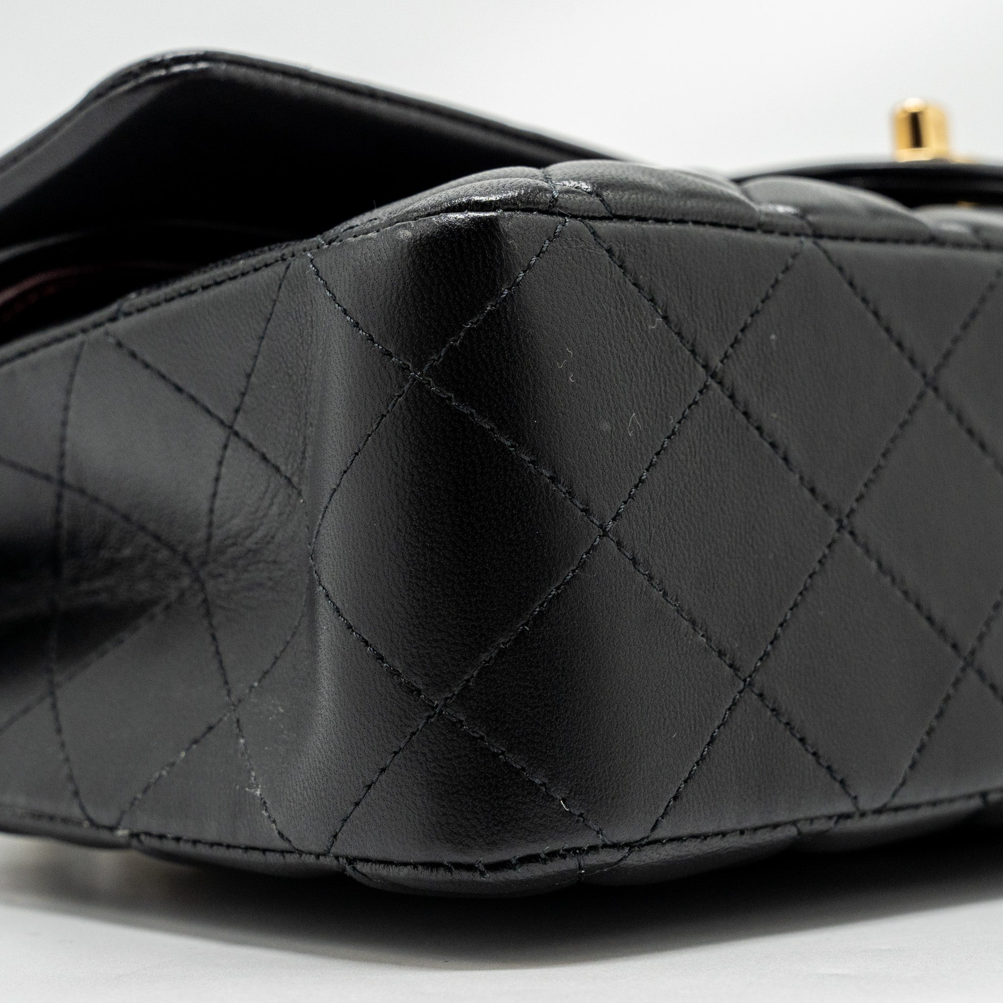 CHANEL MEDIUM CLASSIC DOUBLE FLAP BAG LAMBSKIN BLACK GHW
