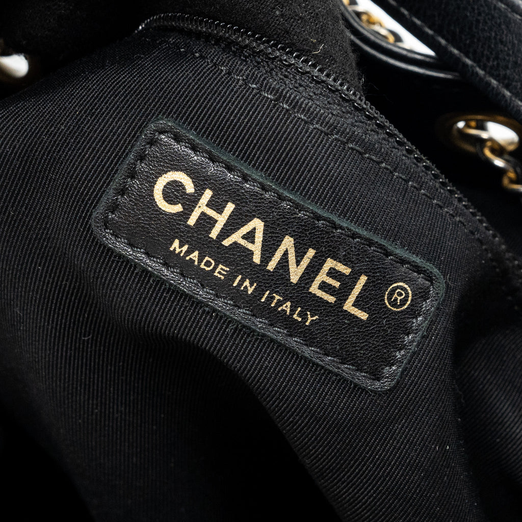 CHANEL CHEVRON BUCKET BAG GRAINED CALFSKIN BLACK GHW