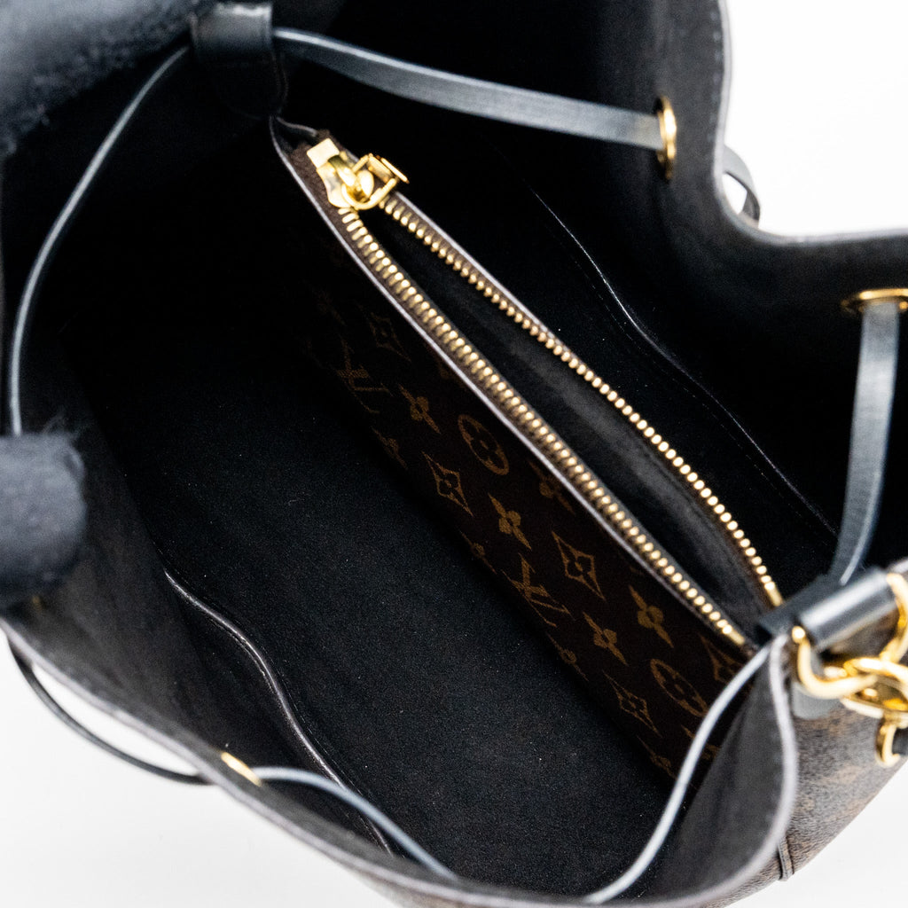 LOUIS VUITTON NEONOE MM  MONOGRAM CANVAS BLACK GHW