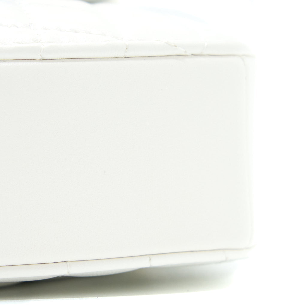 CHANEL 22S HEART BAG LAMBSKIN WHITE LGHW (MICROCHIP)