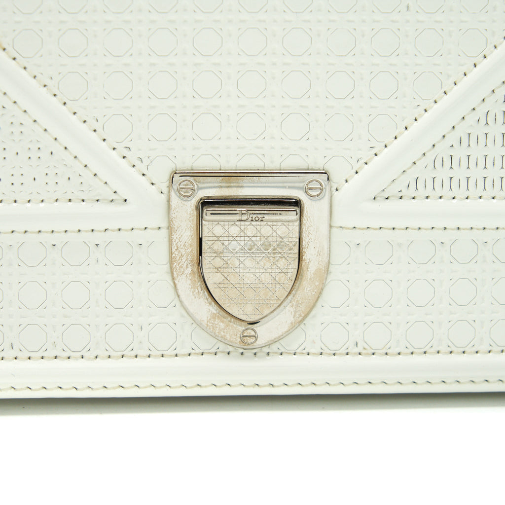 CHRISTIAN DIOR SMALL CANNAGE DIORAMA PATENT LEATHER IN WHITE SHW