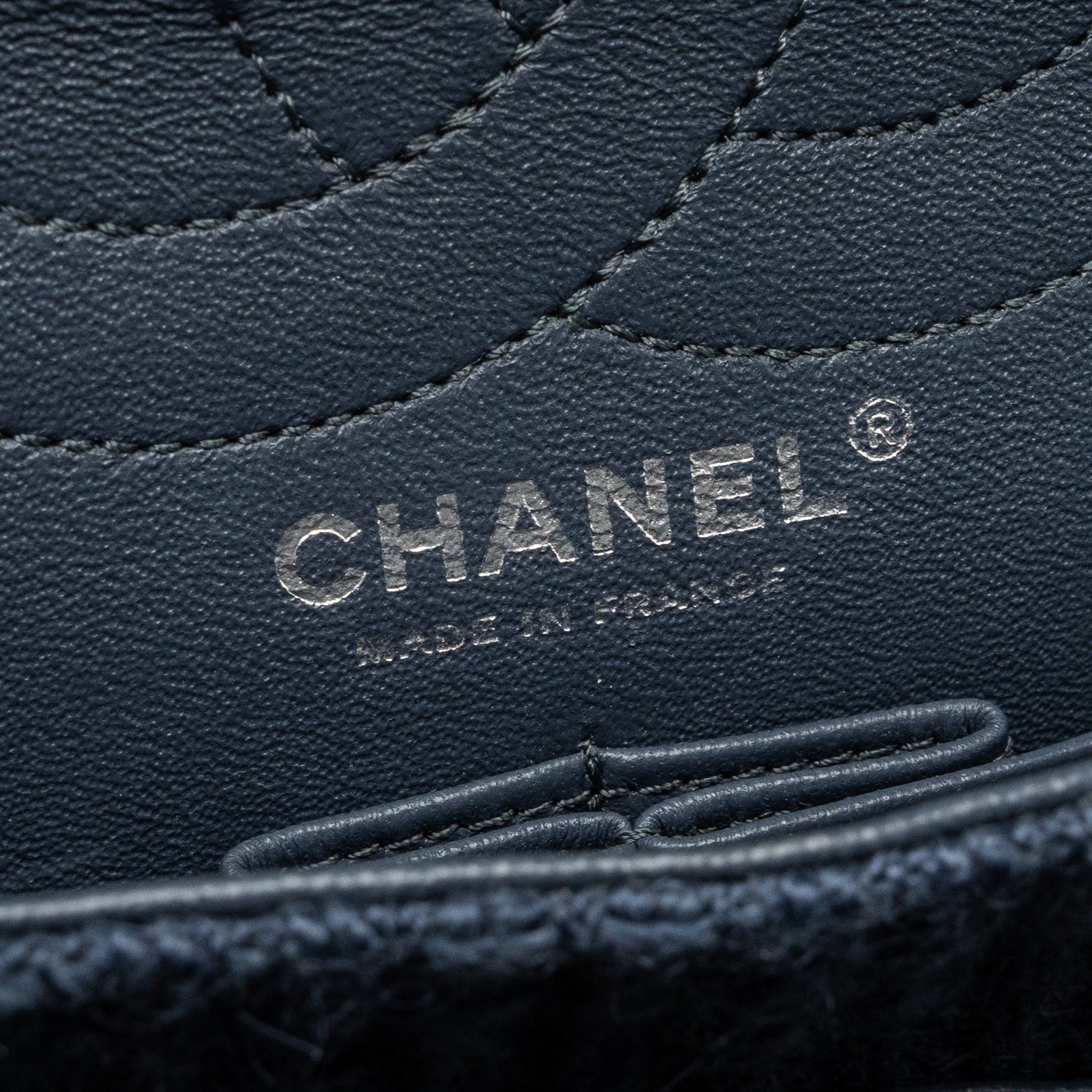 CHANEL 2.55 226 REISSUE DOUBLE FLAP BAG TWEED DARK GREY / BLUE RUTHENIUM HARDWARE
