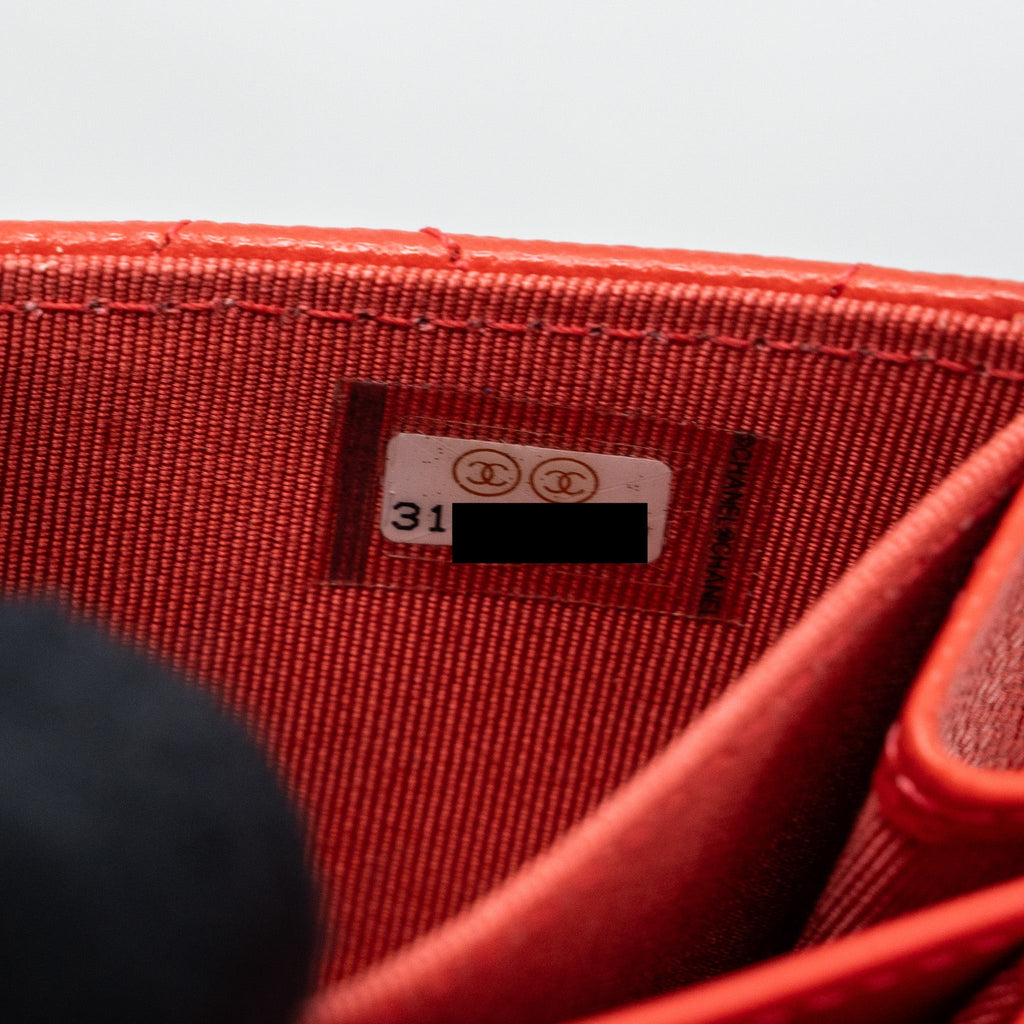 CHANEL FLAP CARD HOLDER WITH CHAIN ON ONE SIDE CAVIAR CORAL PINK LGHW