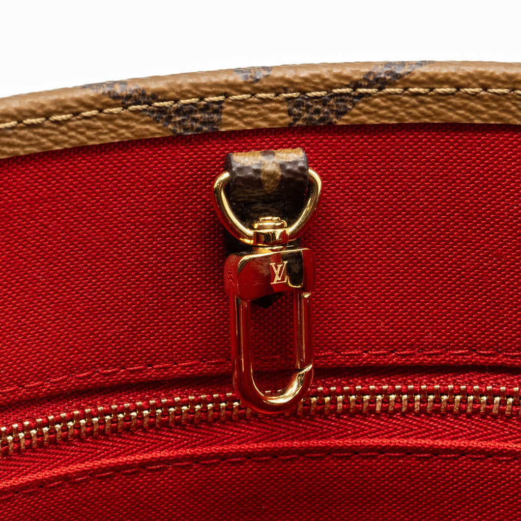 LOUIS VUITTON ONTHEGO PM MONOGRAM CANVAS GHW (NEW VERSION)