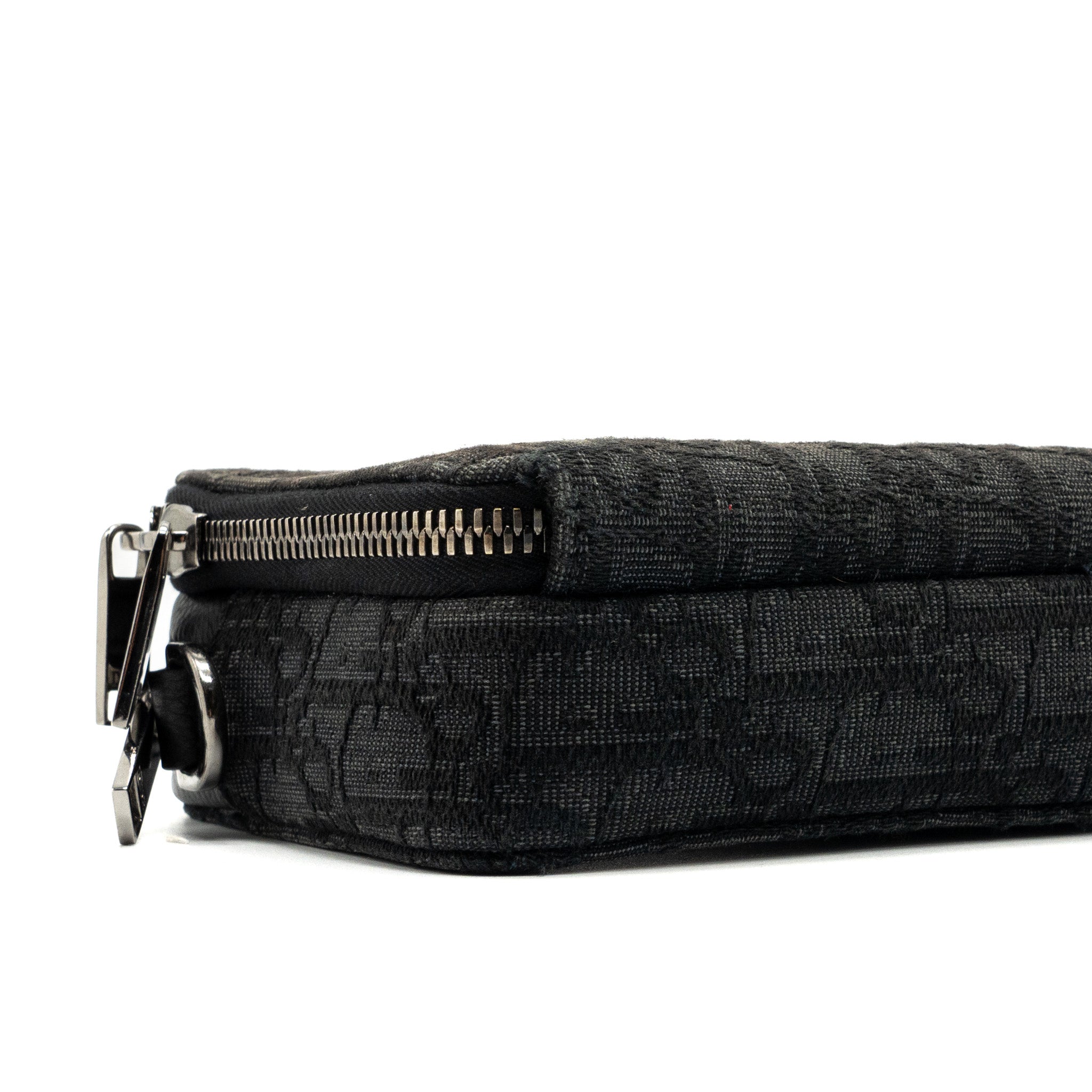 DIOR POUCH WITH STRAP BLACK DIOR OBLIQUE JACQUARD SHW