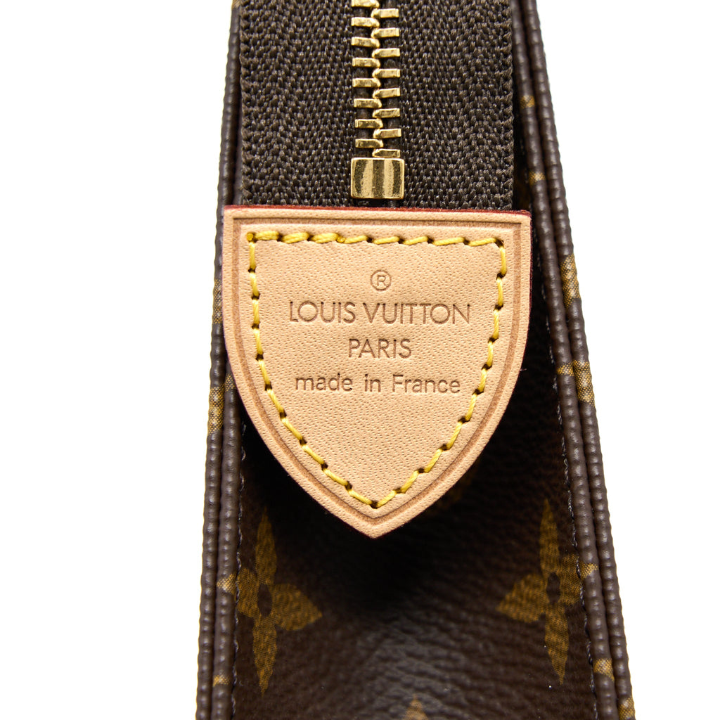 LOUIS VUITTON TOILETRY POCHETTE 26 MONOGRAM CANVAS GHW