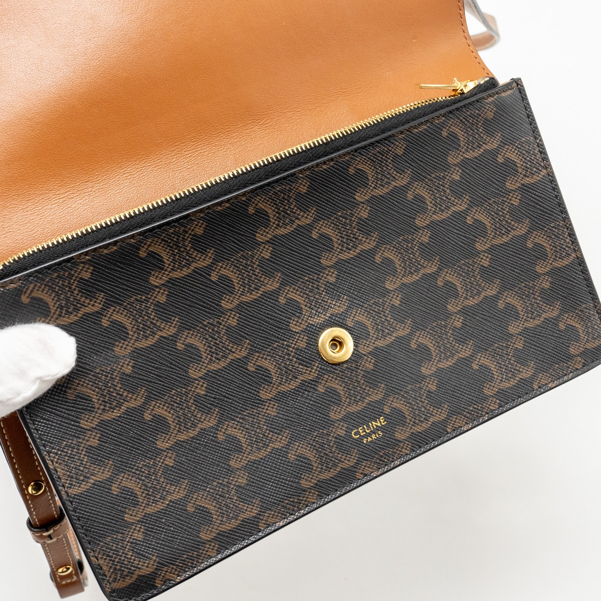 CELINE WALLET ON STRAP TRIOMPHE CANVAS/LAMBSKIN TAN GHW
