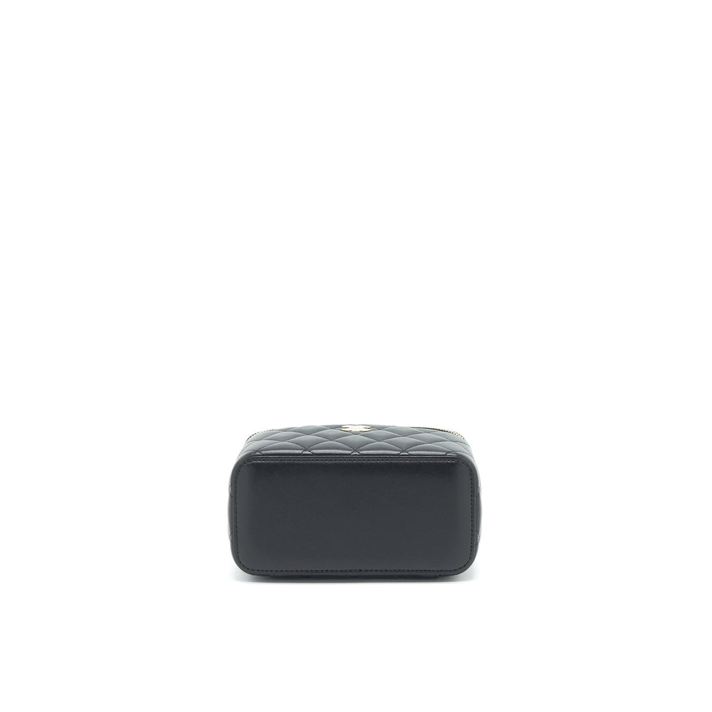 CHANEL 21K TOP HANDLE RECTANGULAR VANITY WITH CHAIN BLACK LGHW
