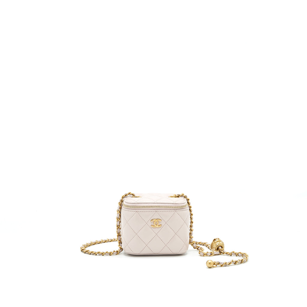 CHANEL 21B LILAC/ LIGHT PURPLE PEARL CRUSH SMALL VANITY CASE WITH CHAIN