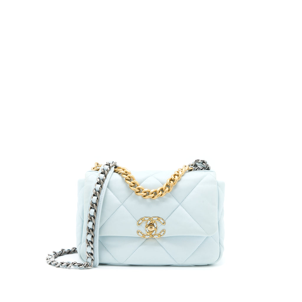 CHANEL SMALL 19 BAG LAMBSKIN LIGHT BLUE MULTICOLOUR HARDWARE (MICROCHIP)