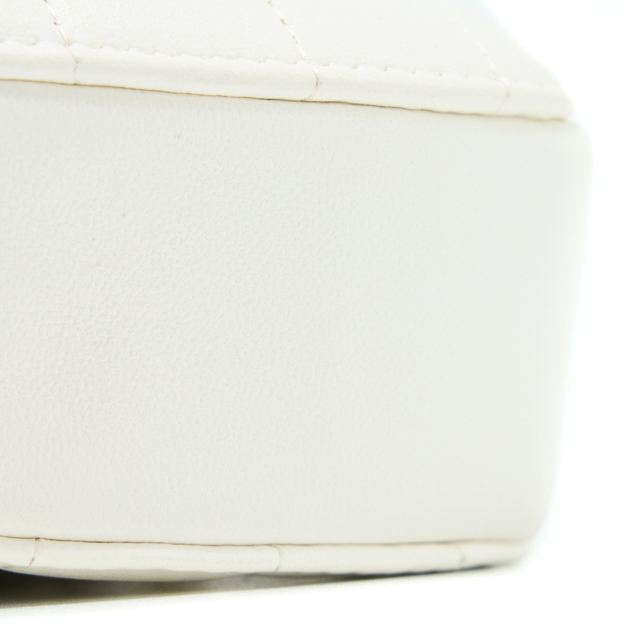 CHANEL HEART BELT BAG LAMBSKIN WHITE LGHW