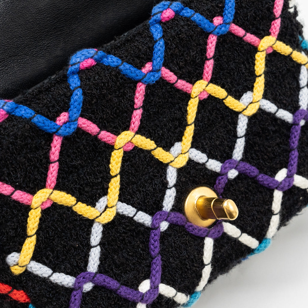 CHANEL 22S PEARL CRUSH MINI SQUARE FLAP BAG FABRIC / TWEED BLACK / MULTICOLOR GHW (MICROCHIP)