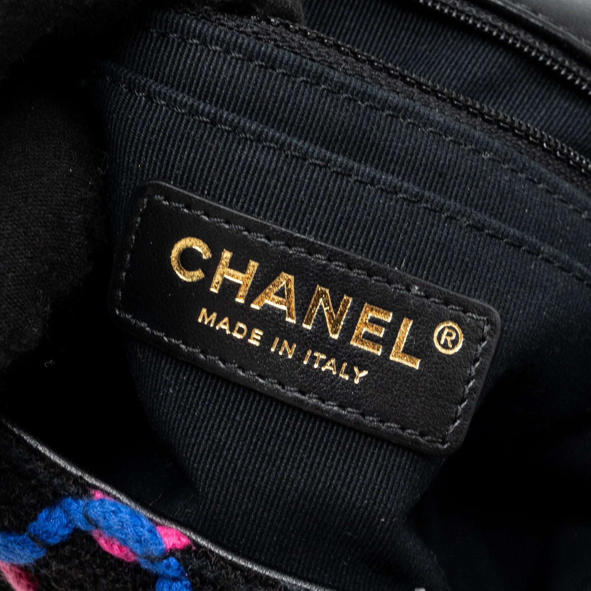 CHANEL 22S PEARL CRUSH MINI SQUARE FLAP BAG FABRIC / TWEED BLACK / MULTICOLOR GHW (MICROCHIP)