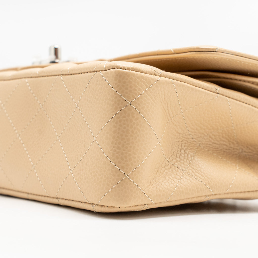 CHANEL MEDIUM CLASSIC DOUBLE FLAP BAG CAVIAR BEIGE SHW (MICROCHIP)