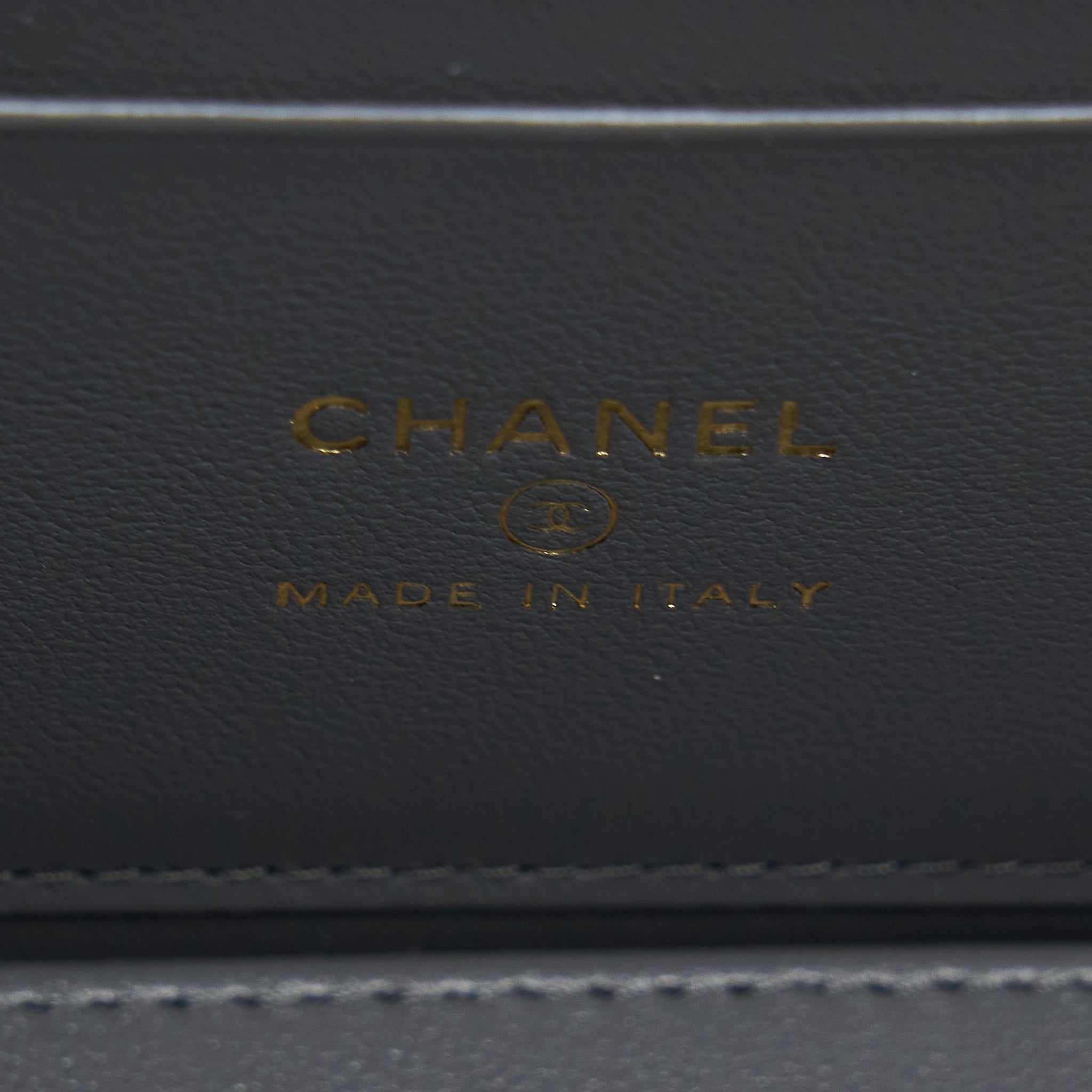 CHANEL 22A TOP HANDLE LONG VANITY WITH CHAIN LAMBSKIN GREY LGHW