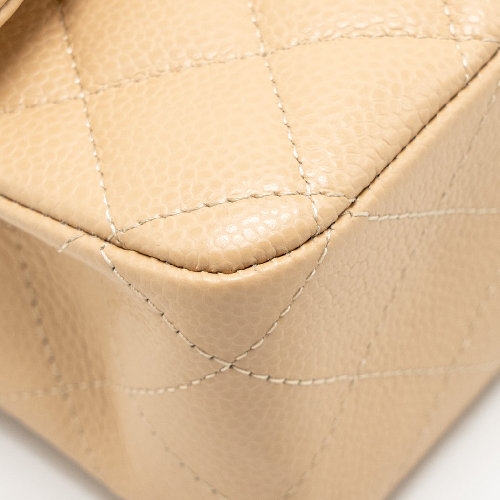 CHANEL MEDIUM CLASSIC DOUBLE FLAP BAG CAVIAR BEIGE SHW (MICROCHIP)