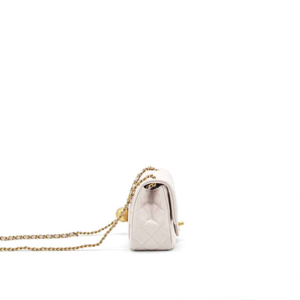 CHANEL 21B LILAC/ LIGHT PURPLE MINI PEARL CRUSH SQUARE FLAP BAG