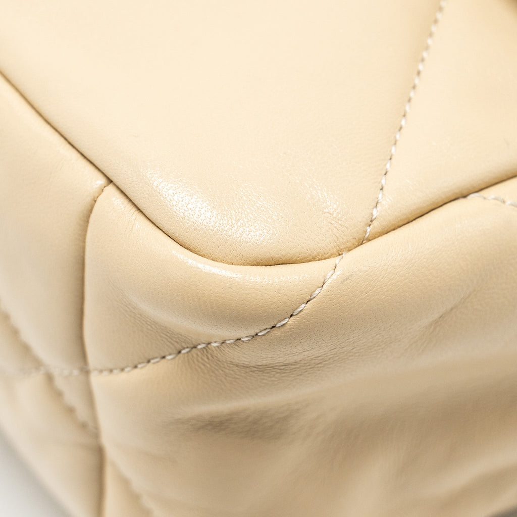 CHANEL LARGE 19 BAG LAMBSKIN LIGHT BEIGE MULTICOLOUR HARDWARE (MICROCHIP)