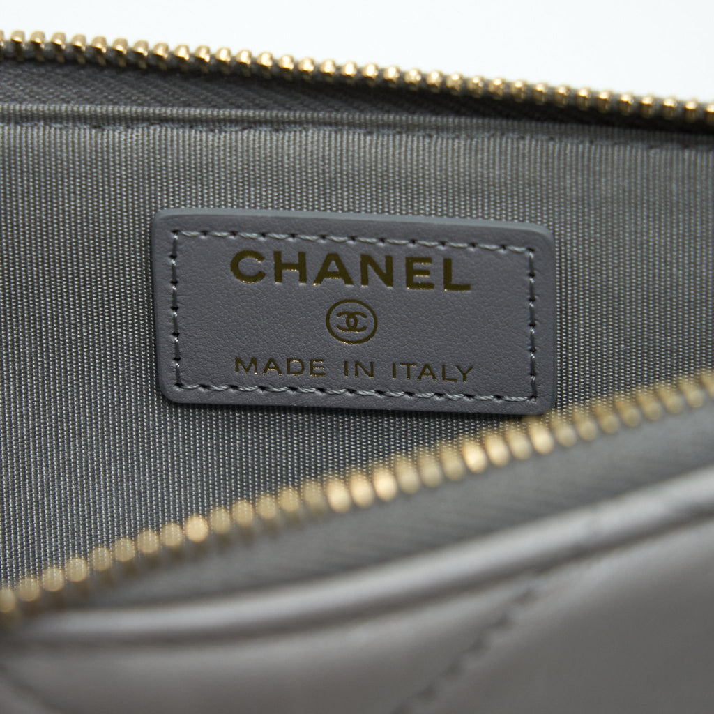 CHANEL 19 PHONE AND CARD HOLDER SMALL POUCH LAMBSKIN GREY GHW