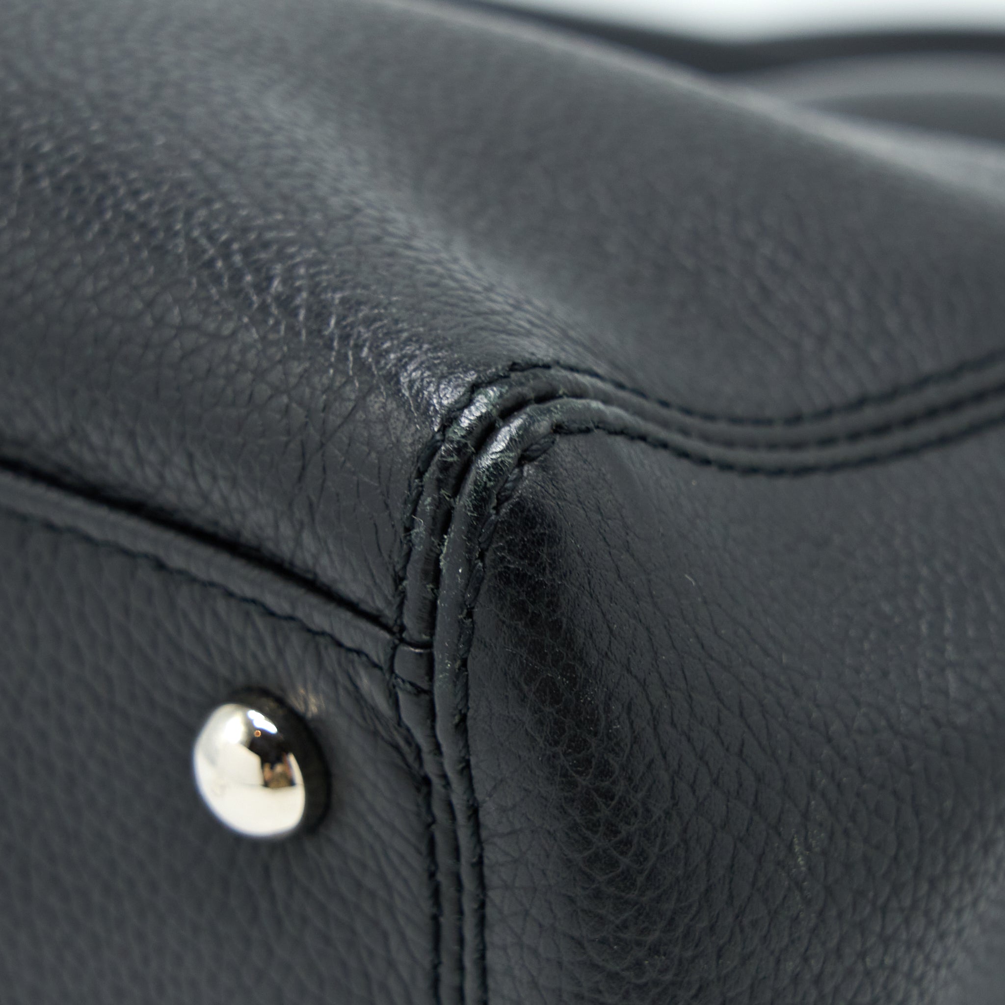 CHANEL CERF TOTE BAG GRAINED CALFSKIN BLACK SHW