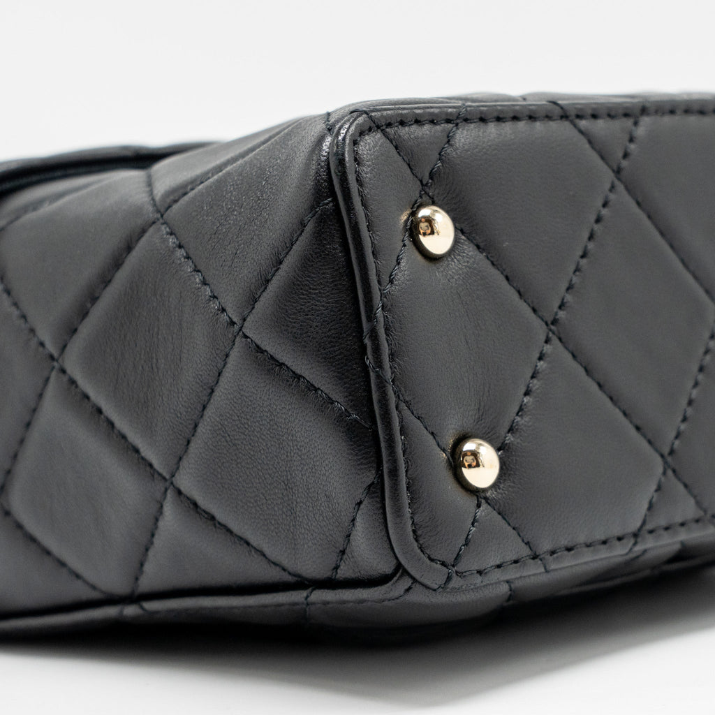 CHANEL FLAP VANITY WITH CHAIN LAMBSKIN BLACK LGWH (MICROCHIP)