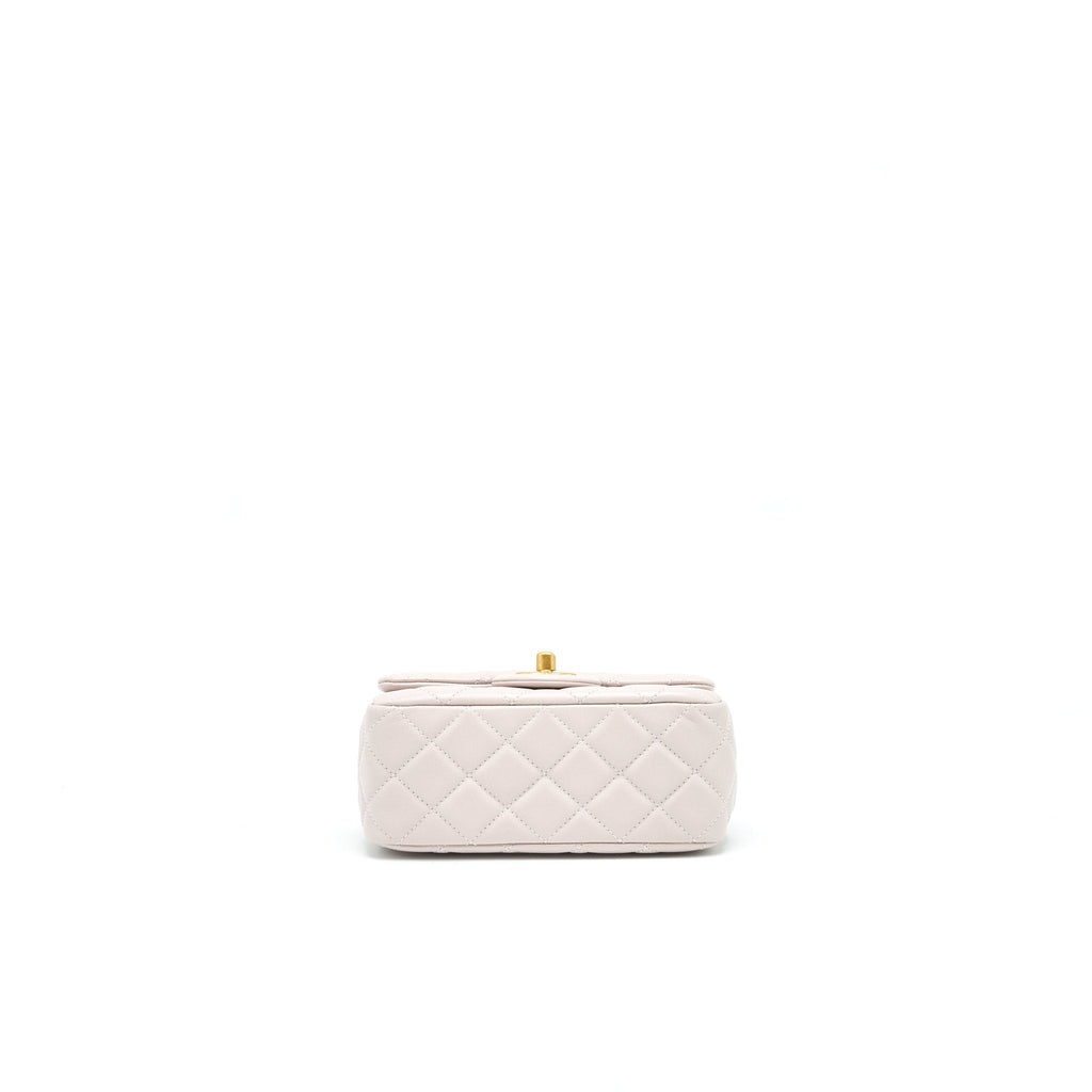 CHANEL 21B LILAC/ LIGHT PURPLE MINI PEARL CRUSH SQUARE FLAP BAG