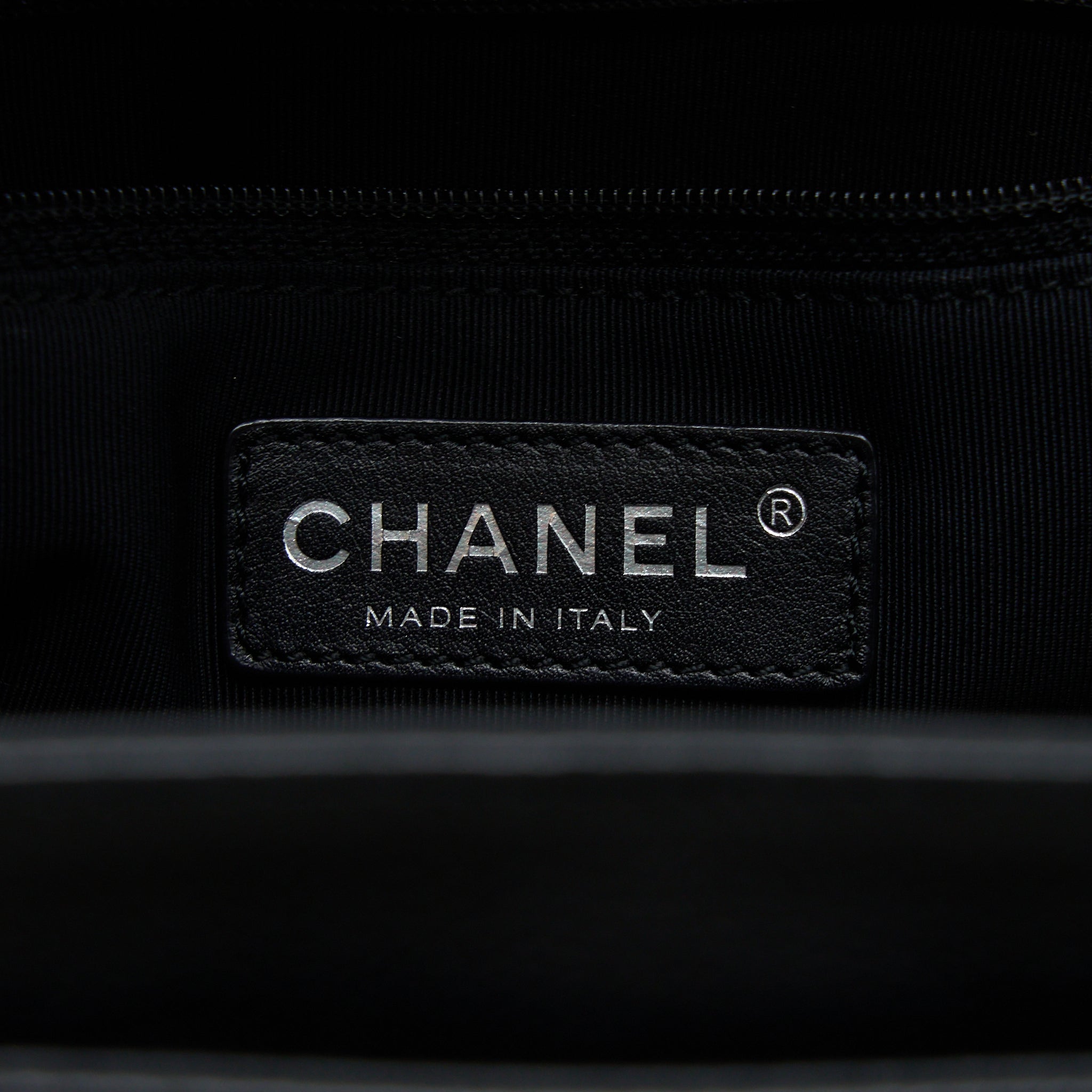 CHANEL CERF TOTE BAG GRAINED CALFSKIN BLACK SHW