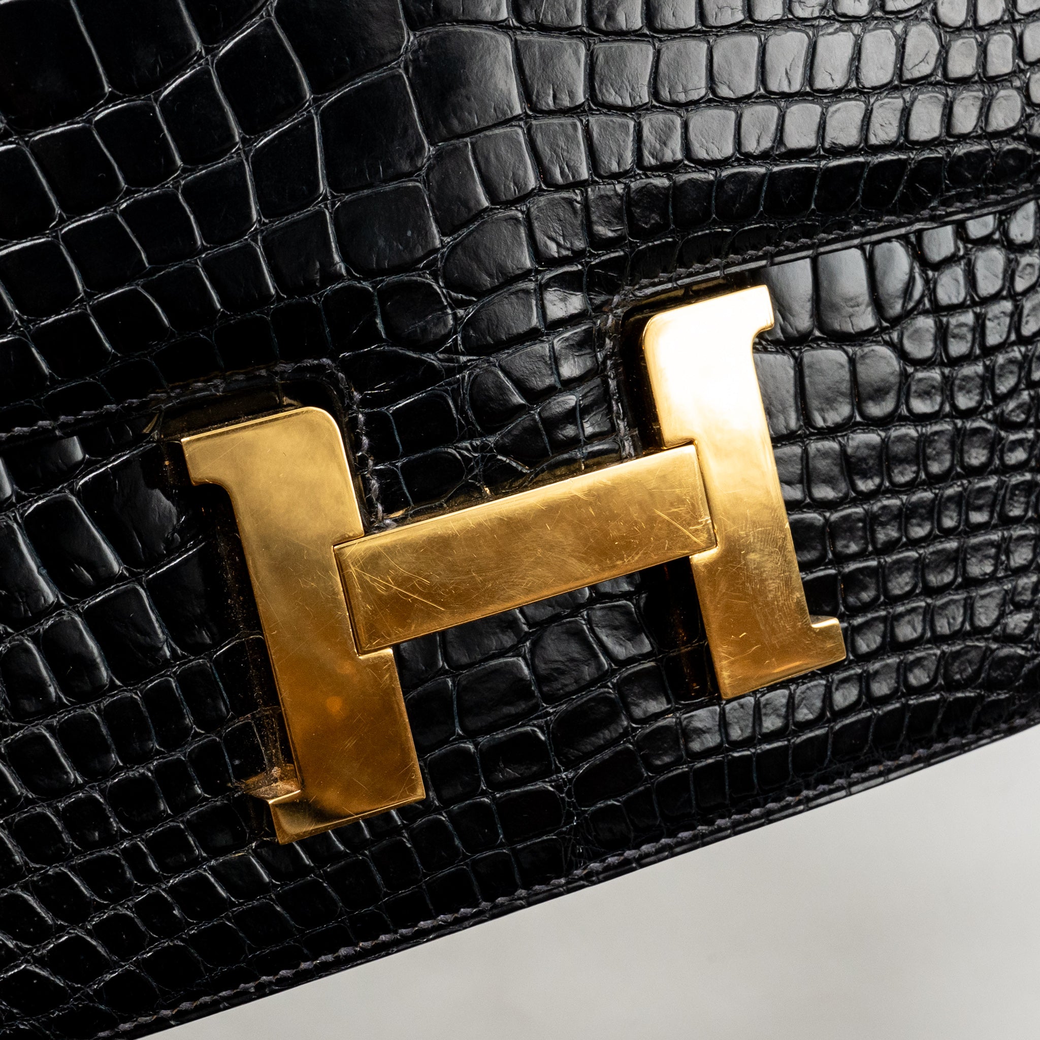 HERMES VINTAGE CONSTANCE 24 SHINY ALLIGATOR DARK BLUE GHW