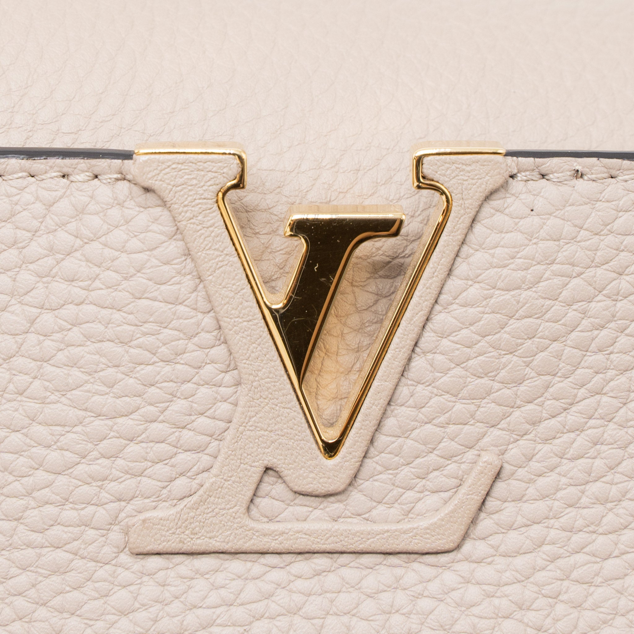 LOUIS VUITTON CAPUCINES BB TAURILLON GALET GHW