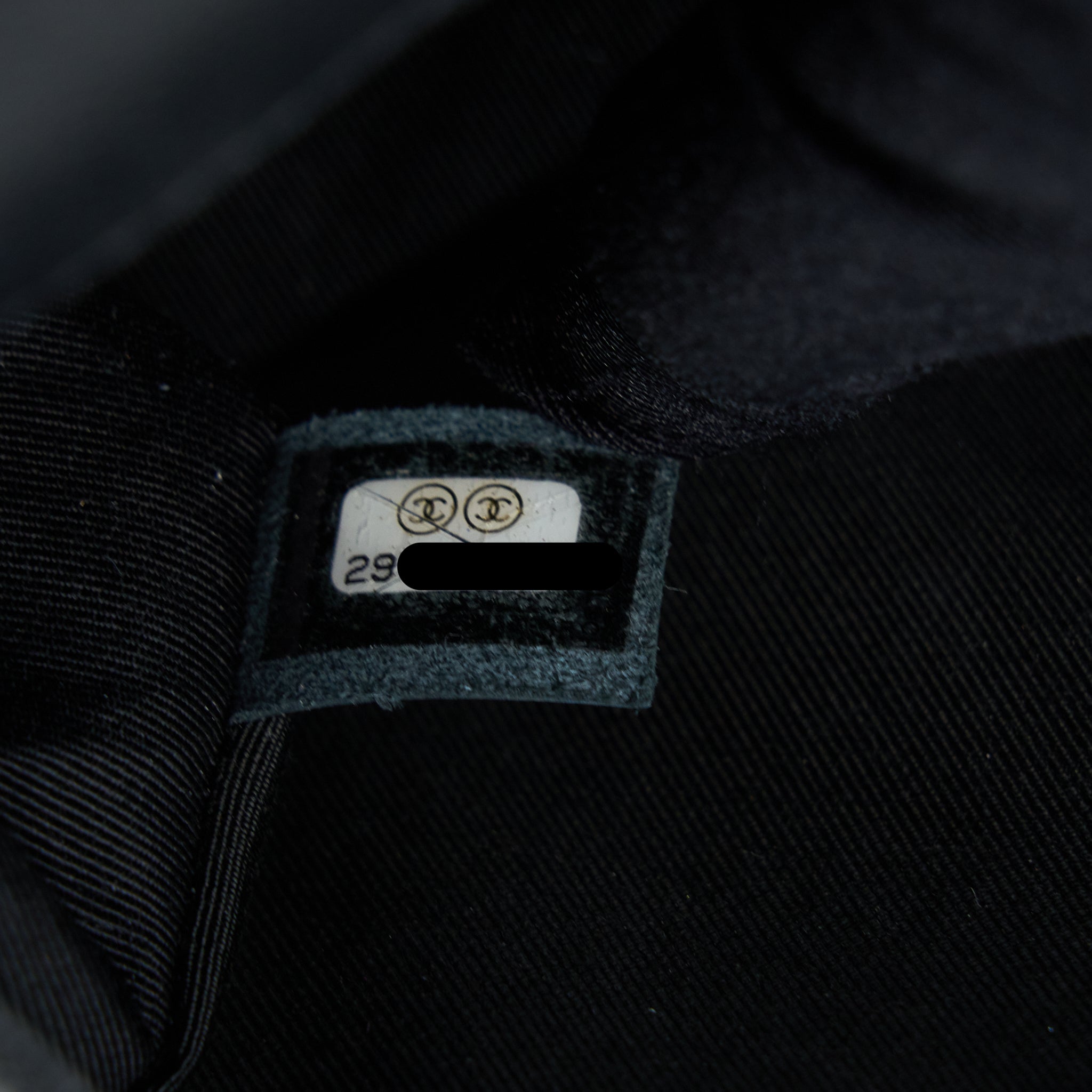 CHANEL MEDIUM BOY BAG CAVIAR BLACK GHW