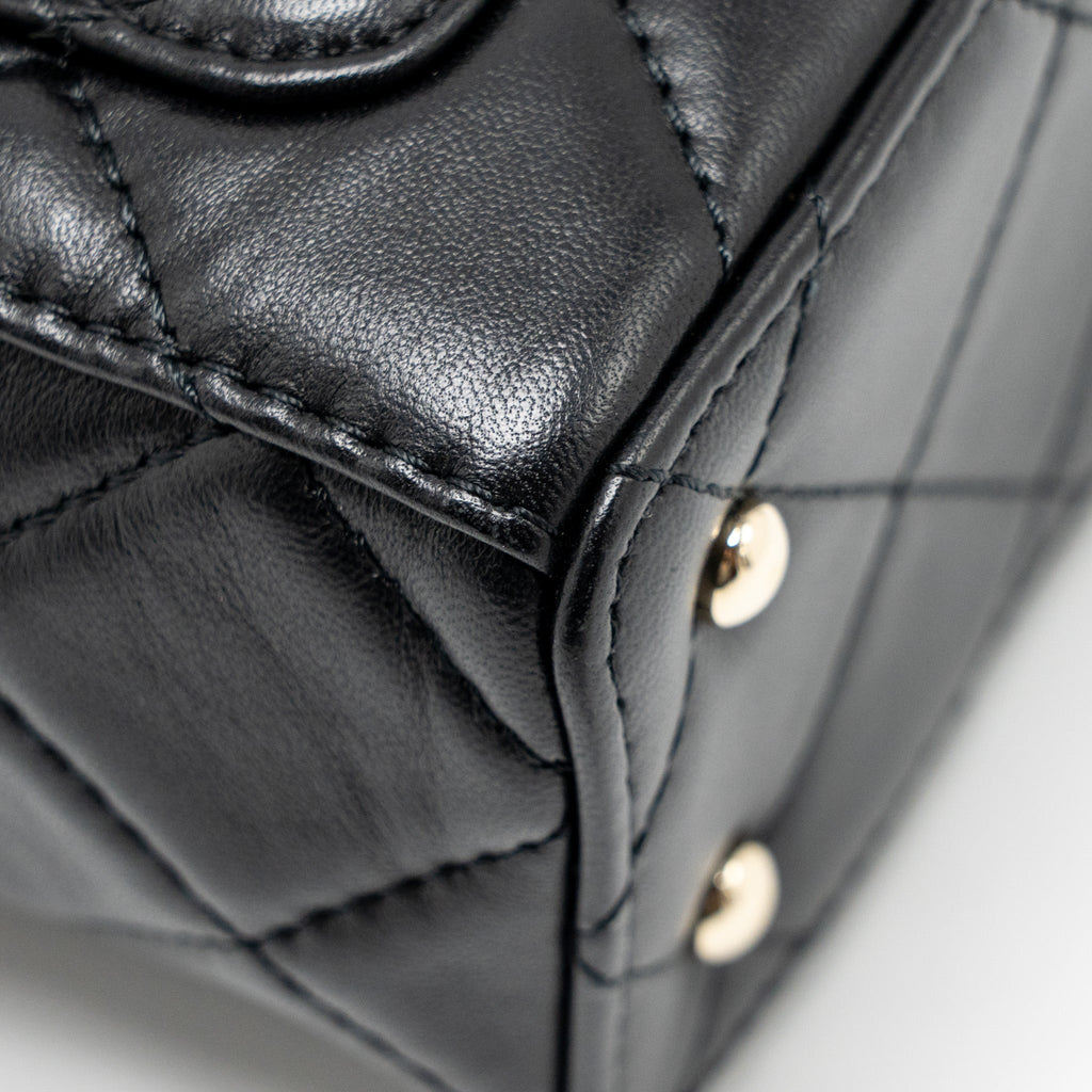 CHANEL FLAP VANITY WITH CHAIN LAMBSKIN BLACK LGWH (MICROCHIP)