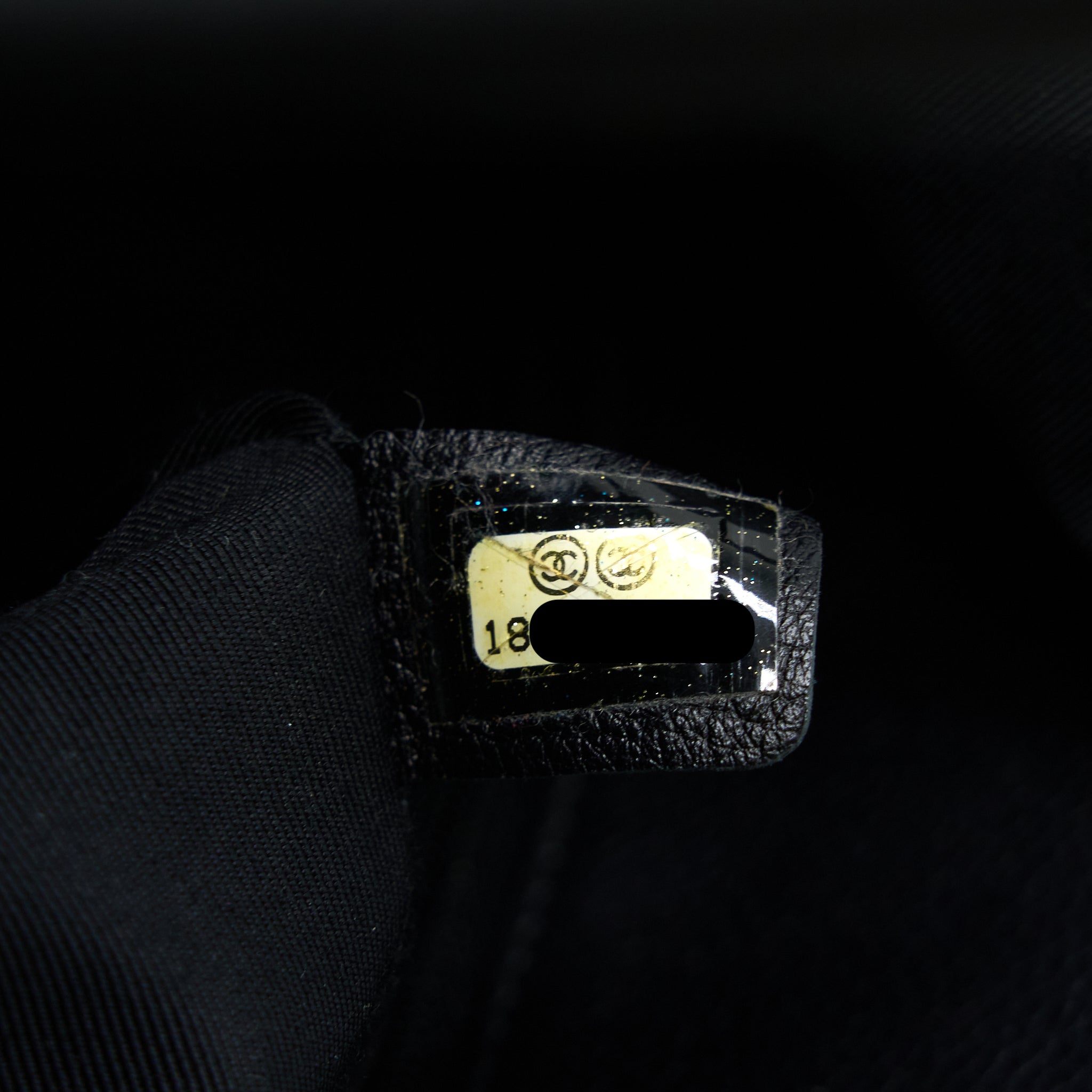 CHANEL CERF TOTE BAG GRAINED CALFSKIN BLACK SHW