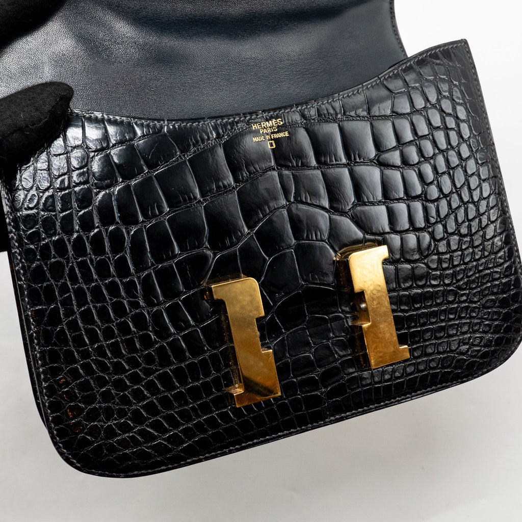 HERMES VINTAGE CONSTANCE 24 SHINY ALLIGATOR DARK BLUE GHW