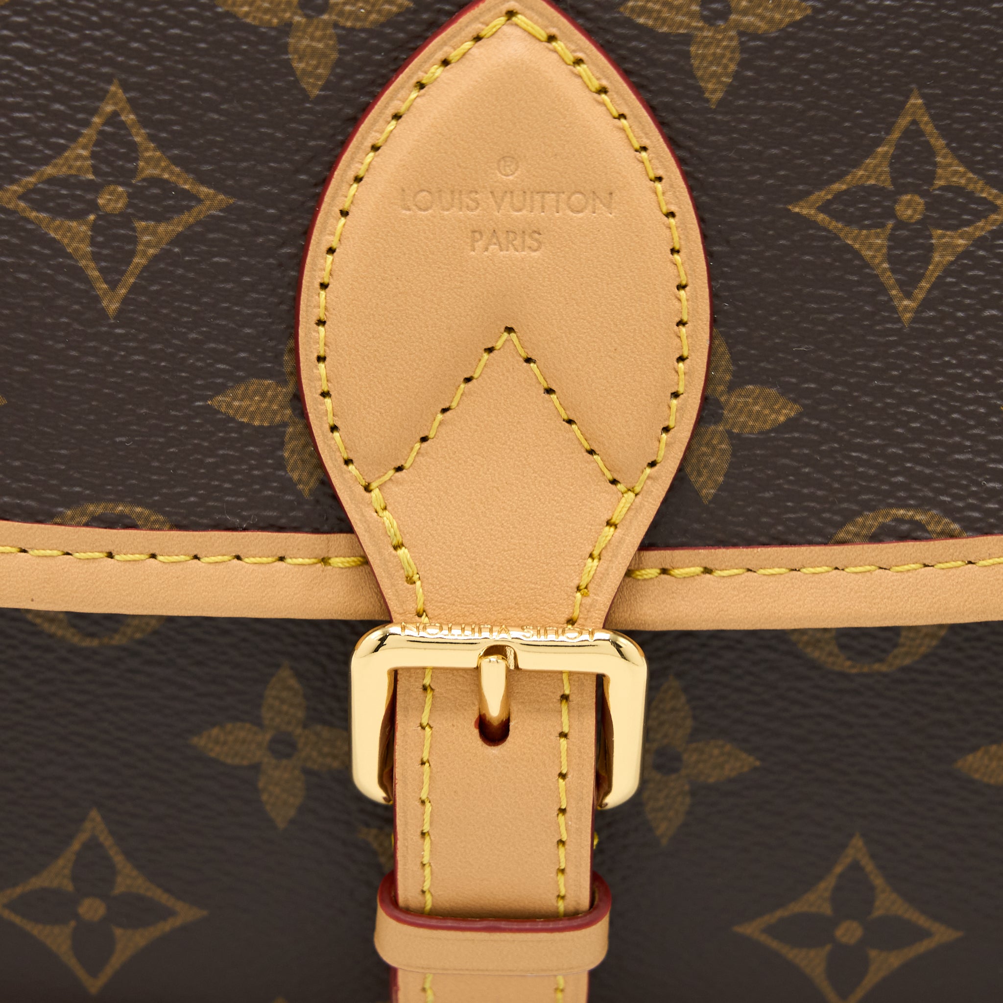 LOUIS VUITTON DIANE BAG MONOGRAM CANVAS GHW
