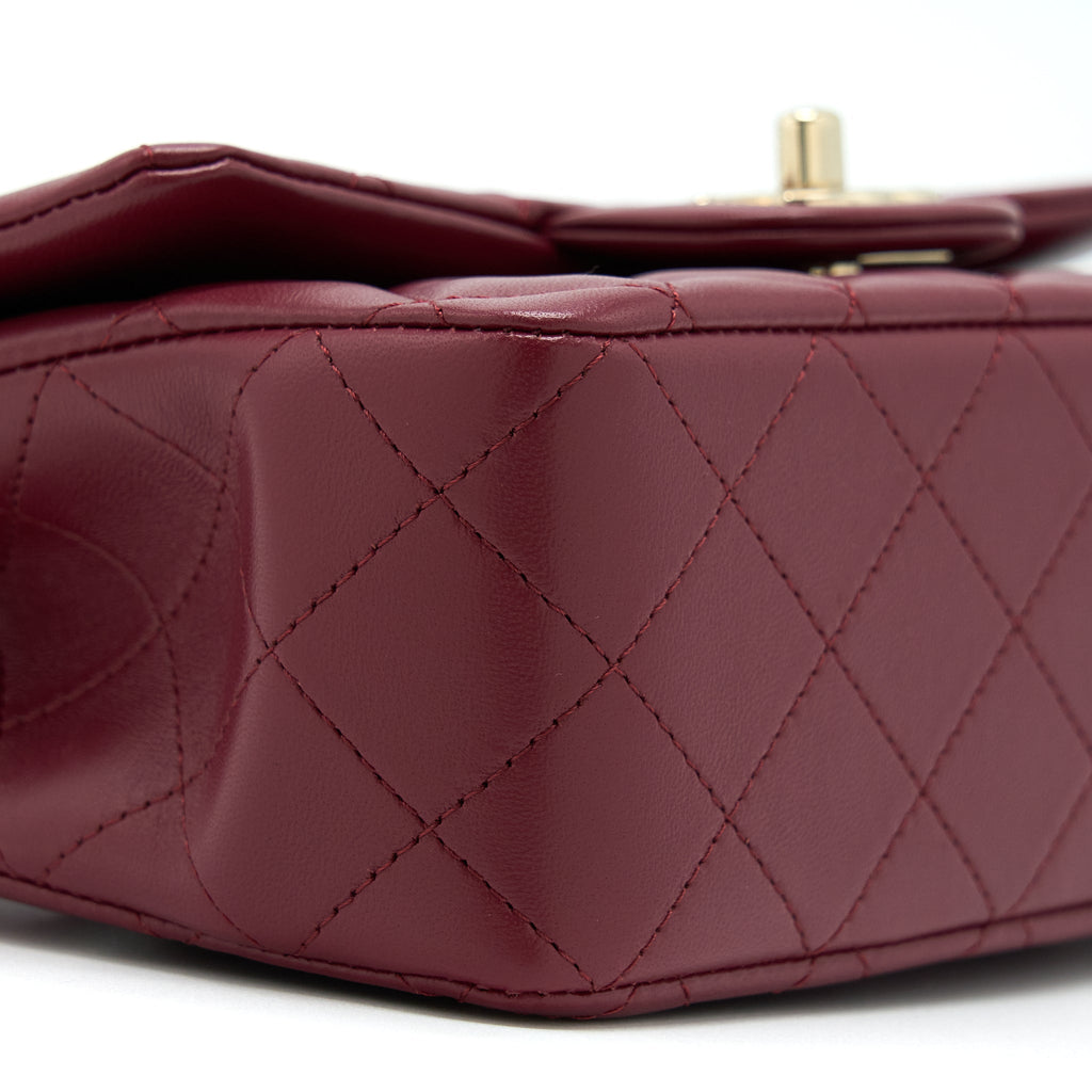 CHANEL 22A TOP HANDLE MINI RECTANGULAR FLAP BAG LAMBSKIN BURGUNDY LGHW